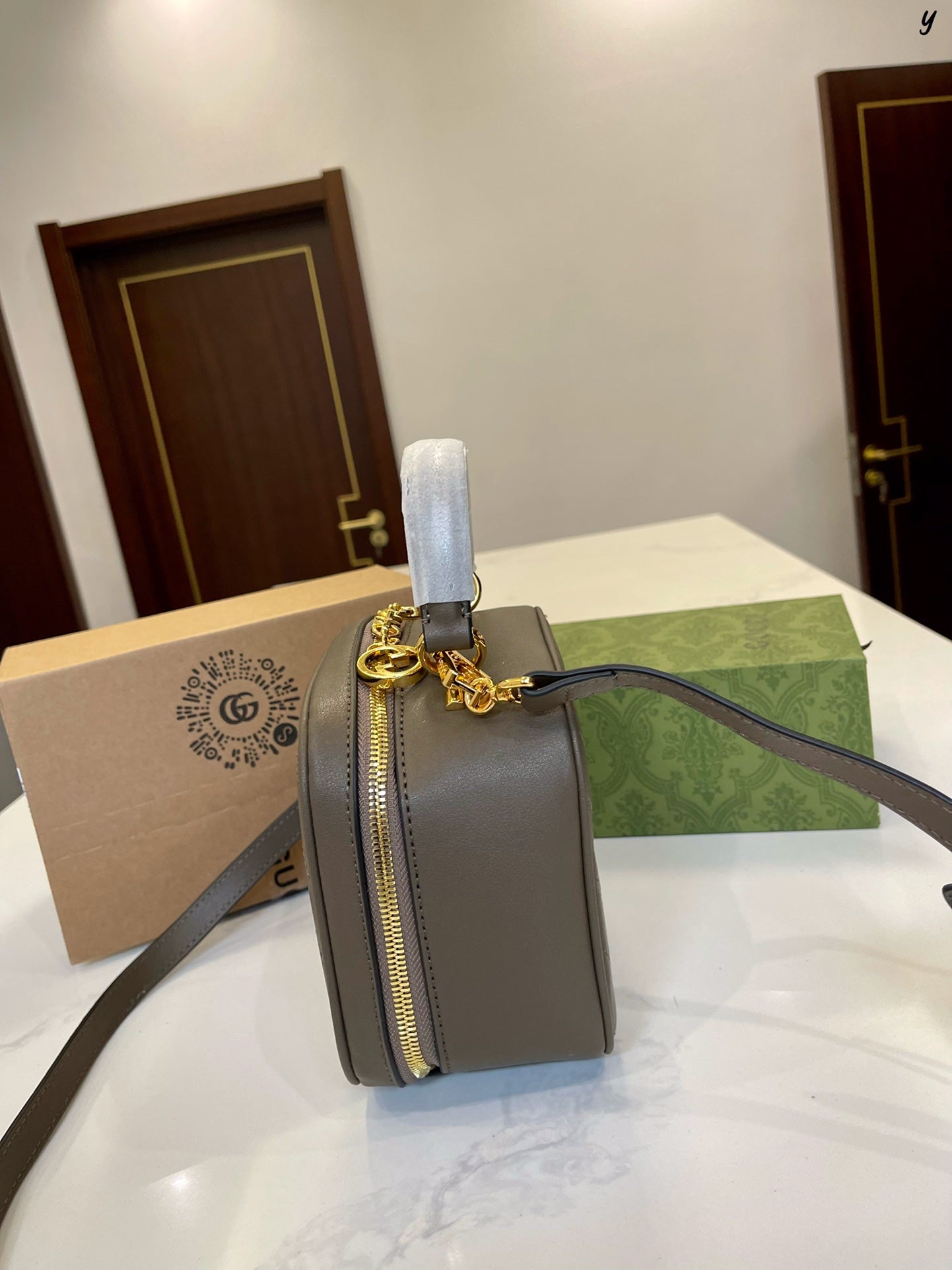 GUCCI BAG 406-4