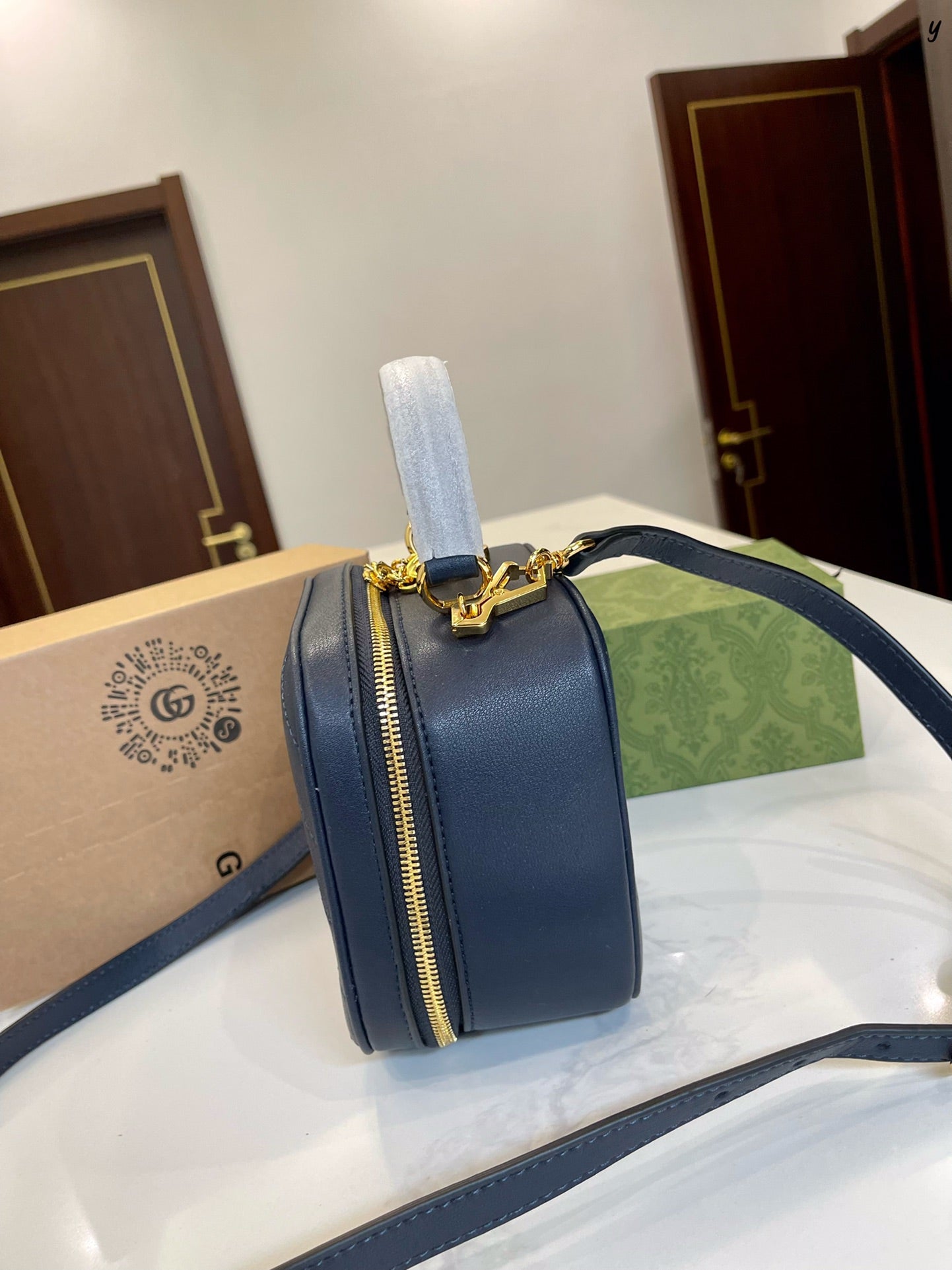 GUCCI BAG 406-2