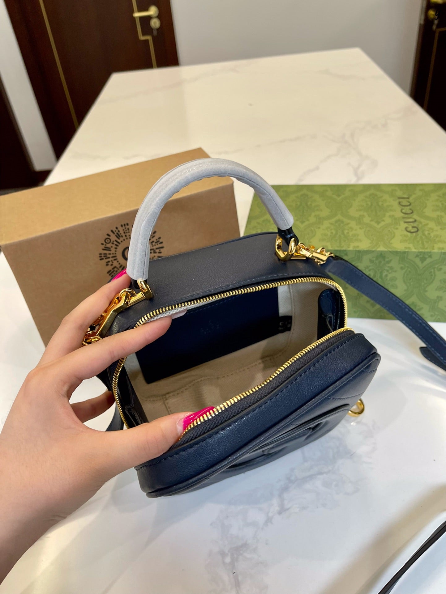 GUCCI BAG 406-5
