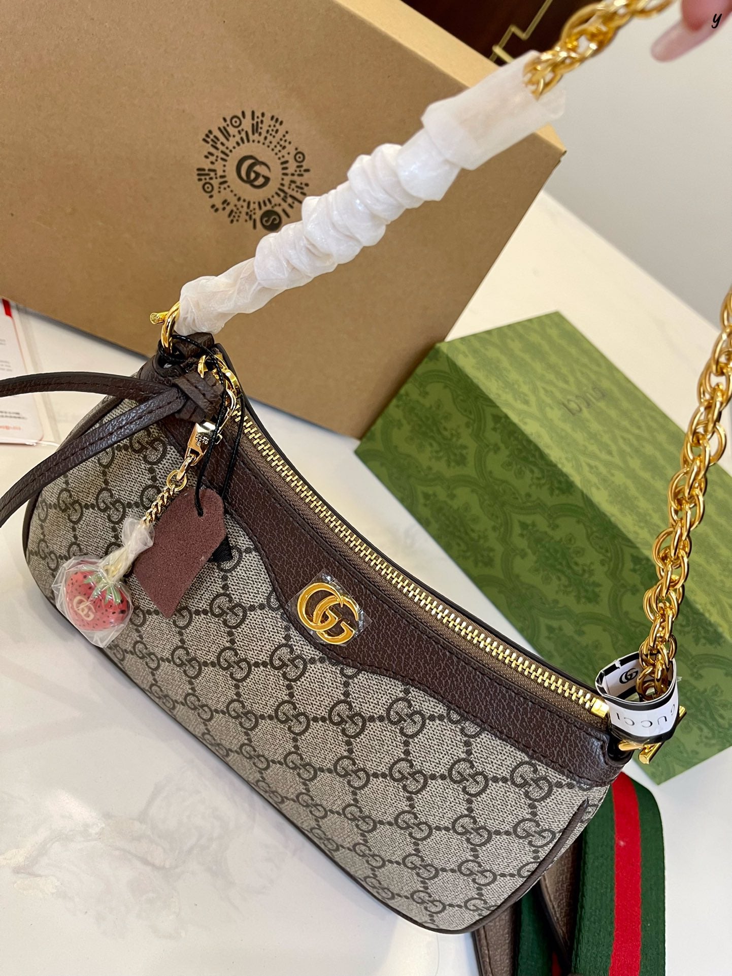GUCCI BAG 408