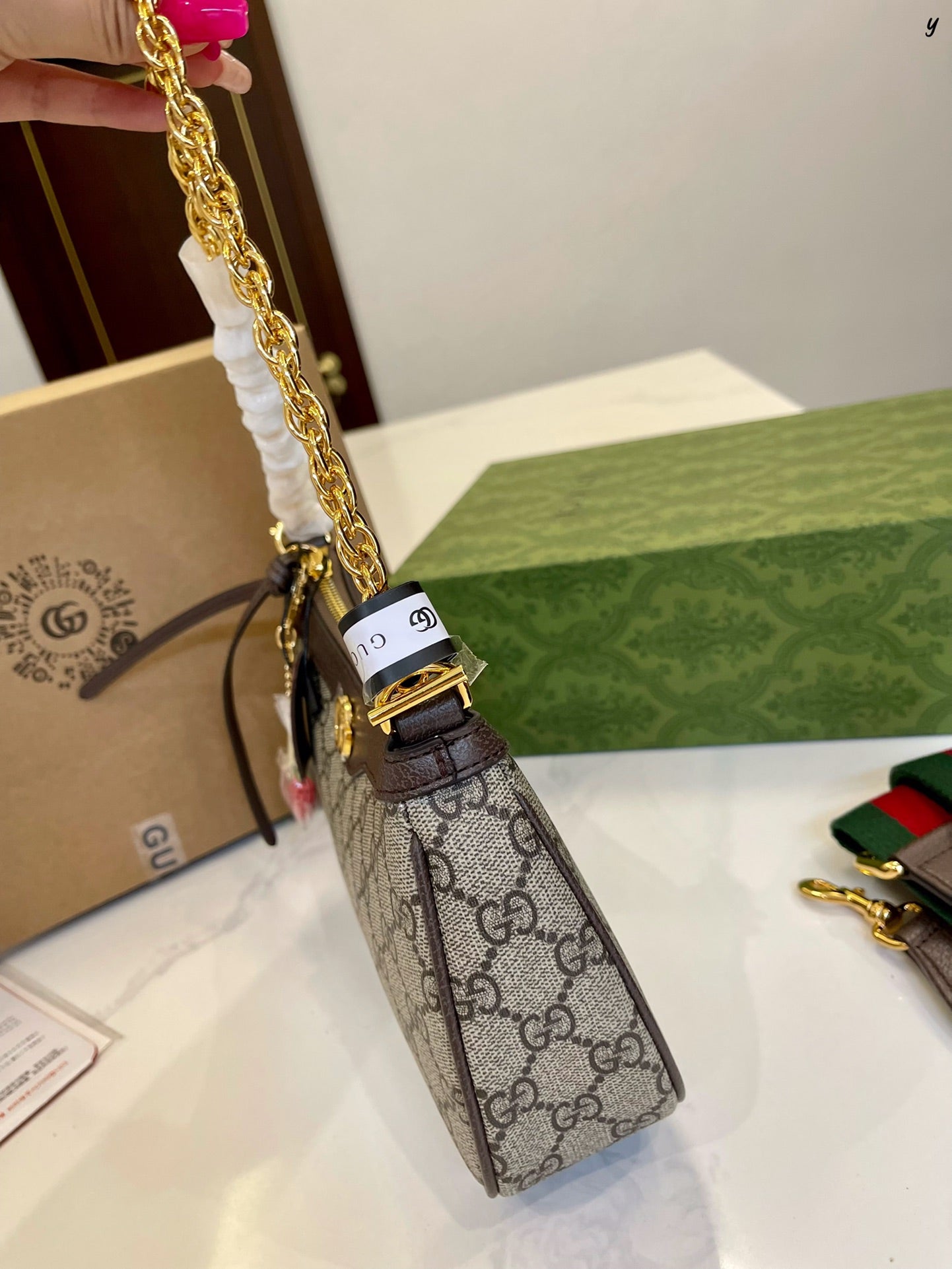 GUCCI BAG 408