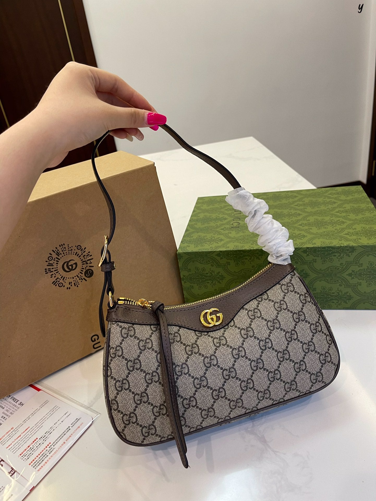 GUCCI BAG  410
