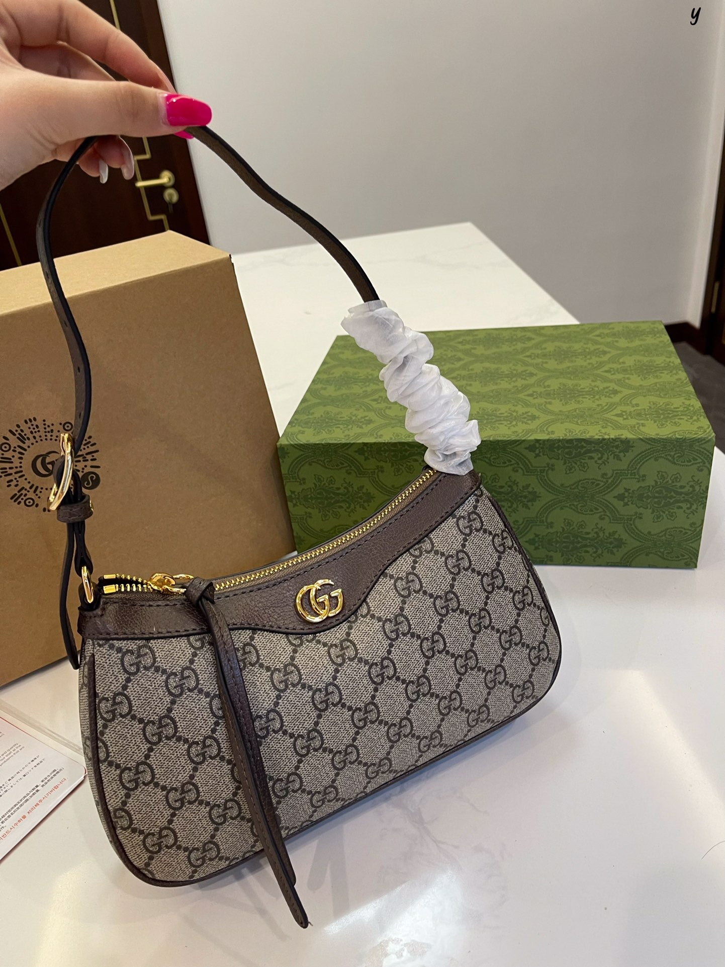 GUCCI BAG  410