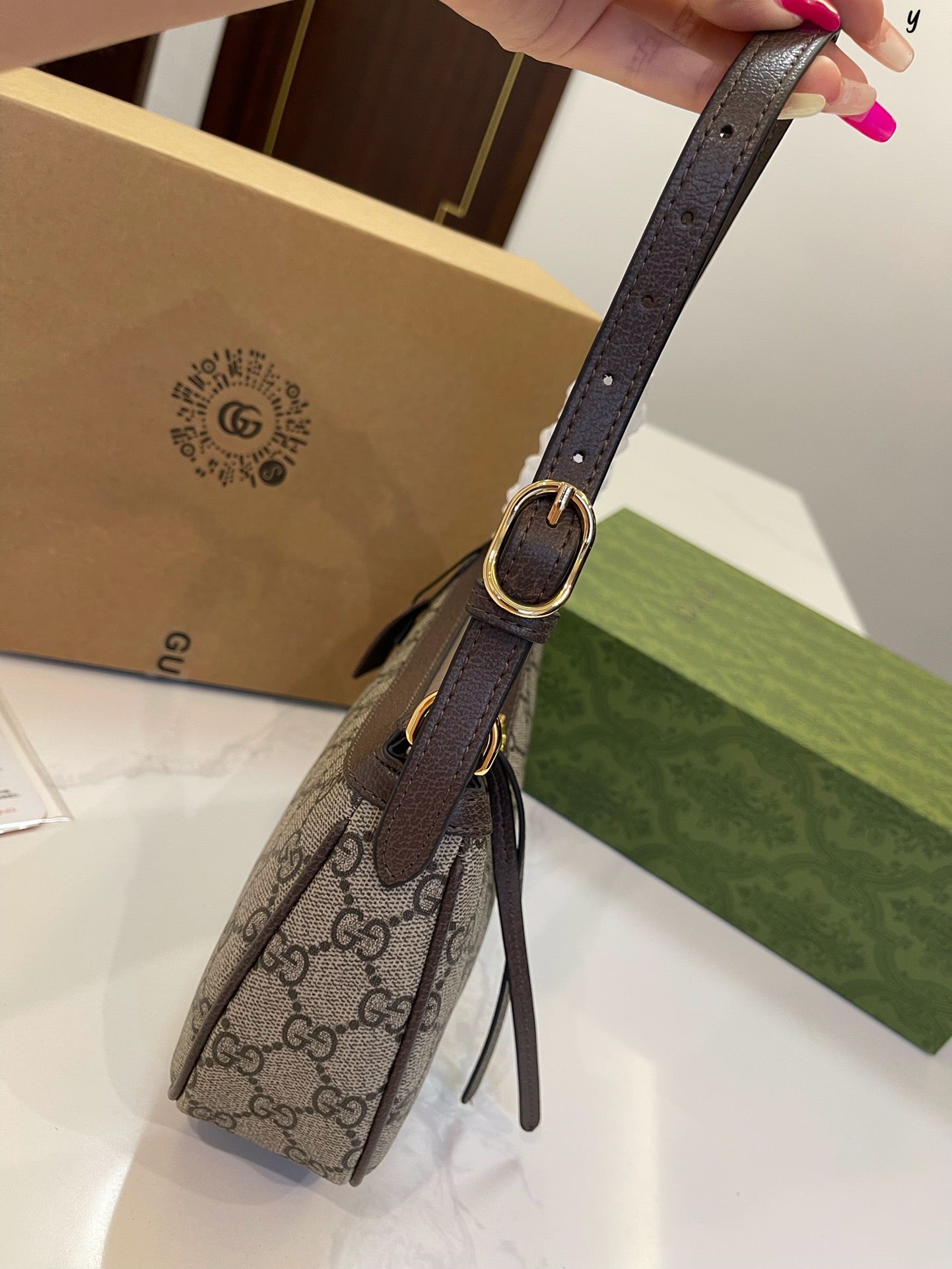 GUCCI BAG  410