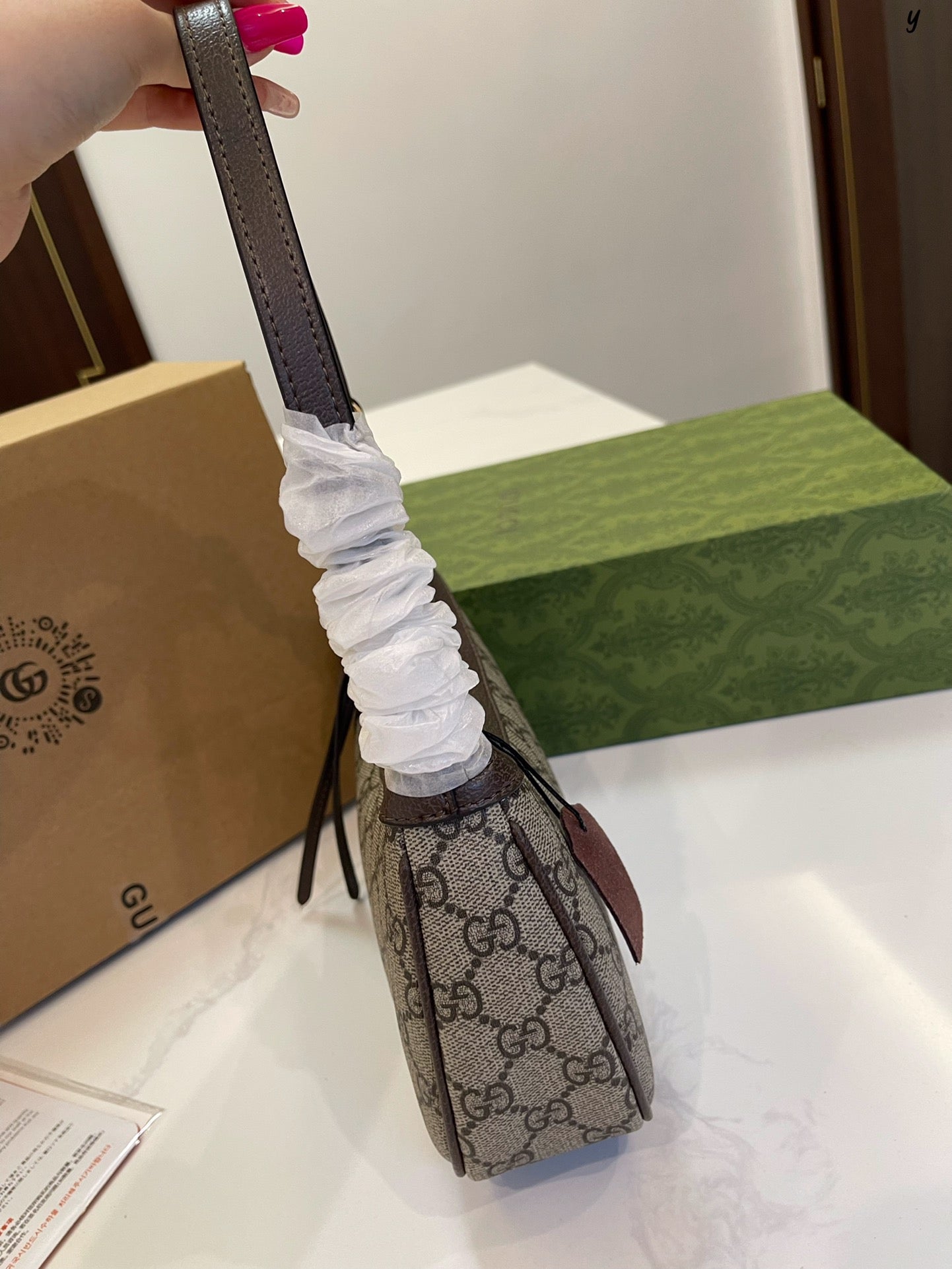 GUCCI BAG  410