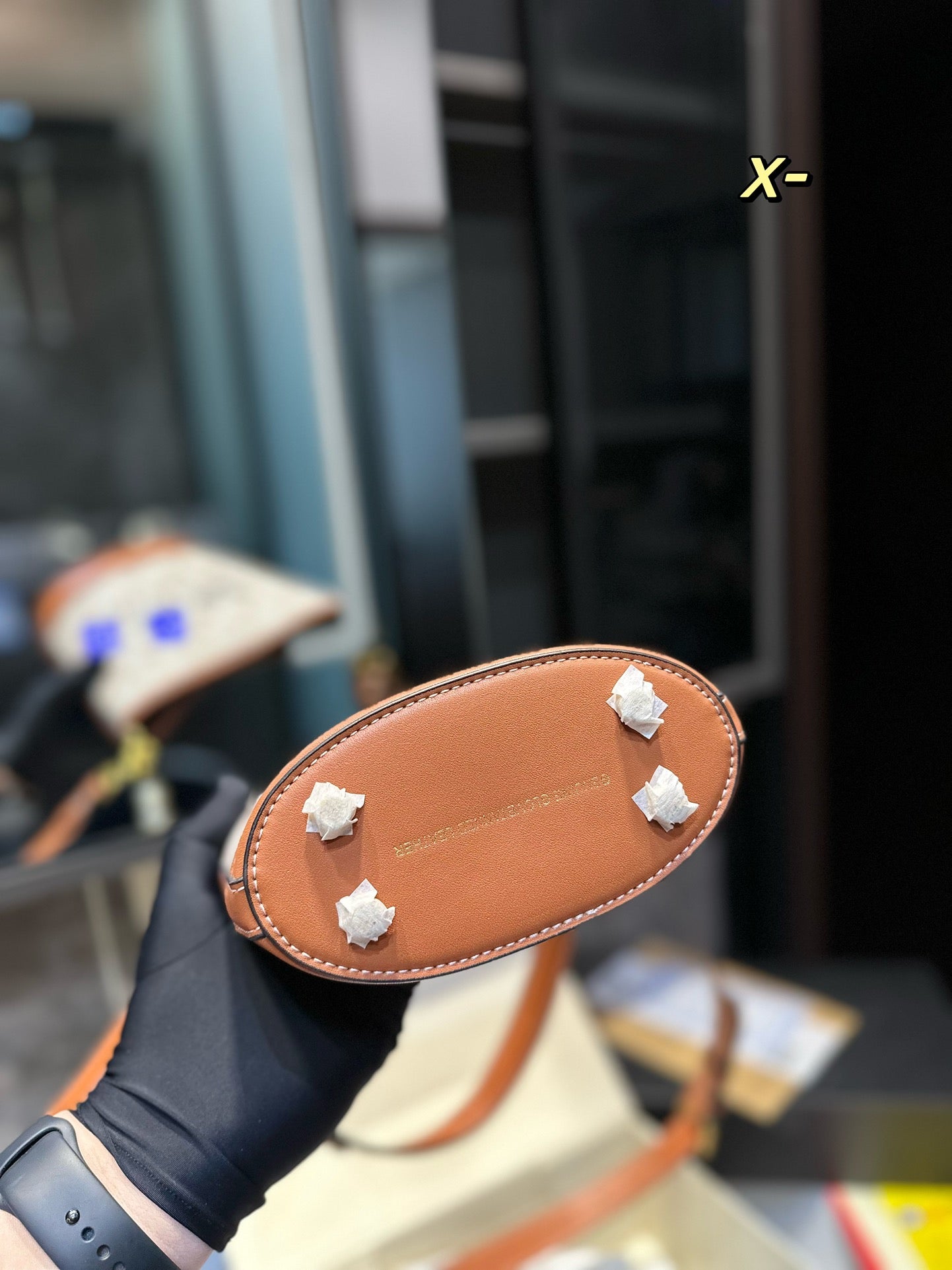 Co-BAG672