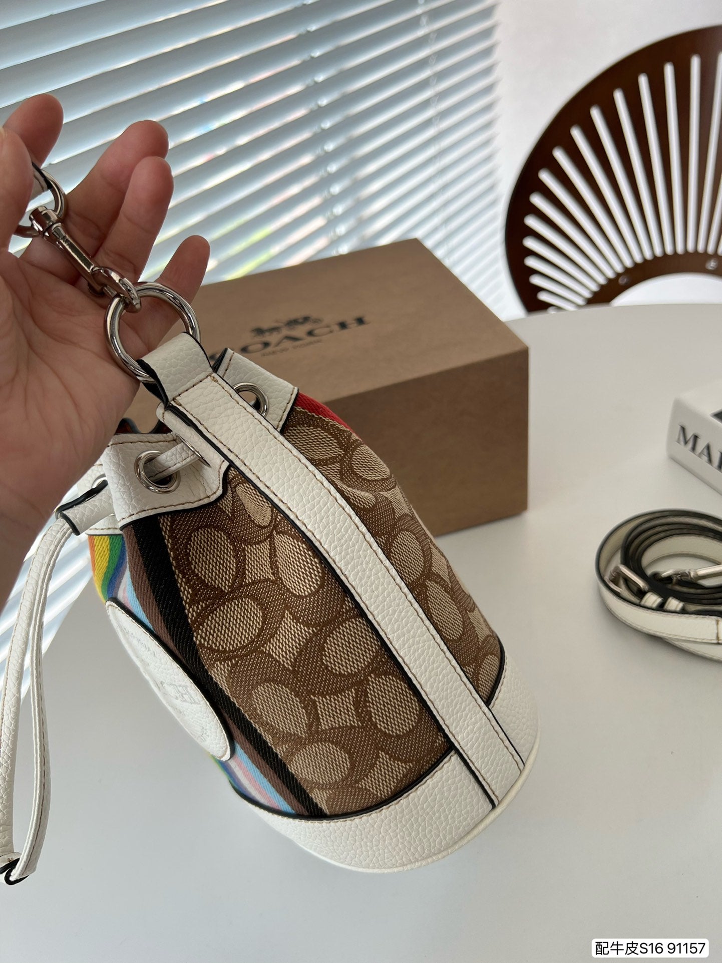 Co-BAG674
