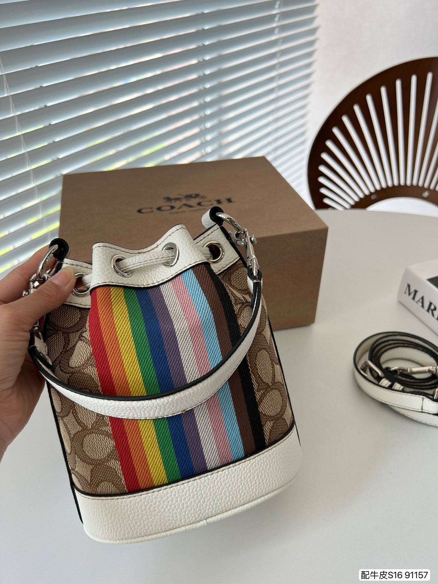 Co-BAG674