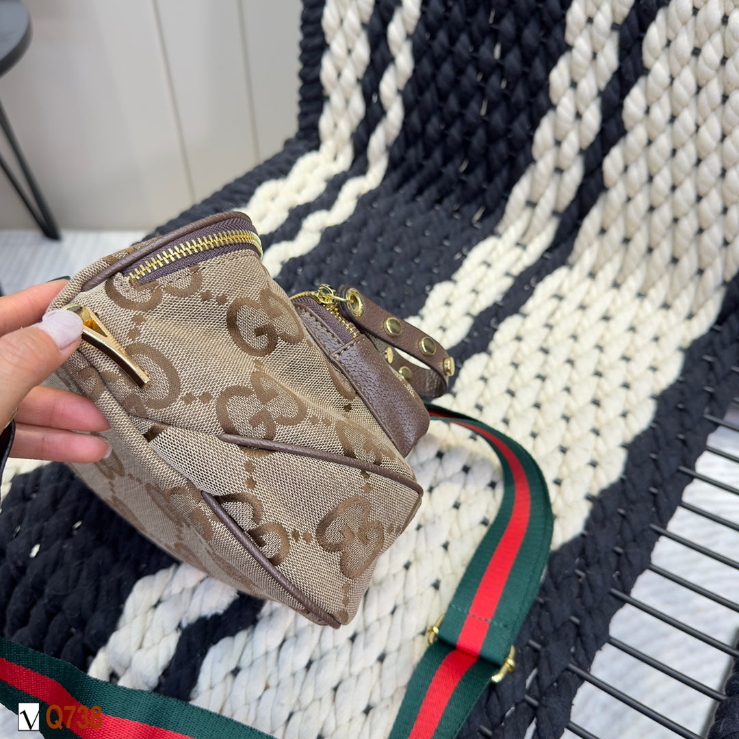 GUCCI BAG 411