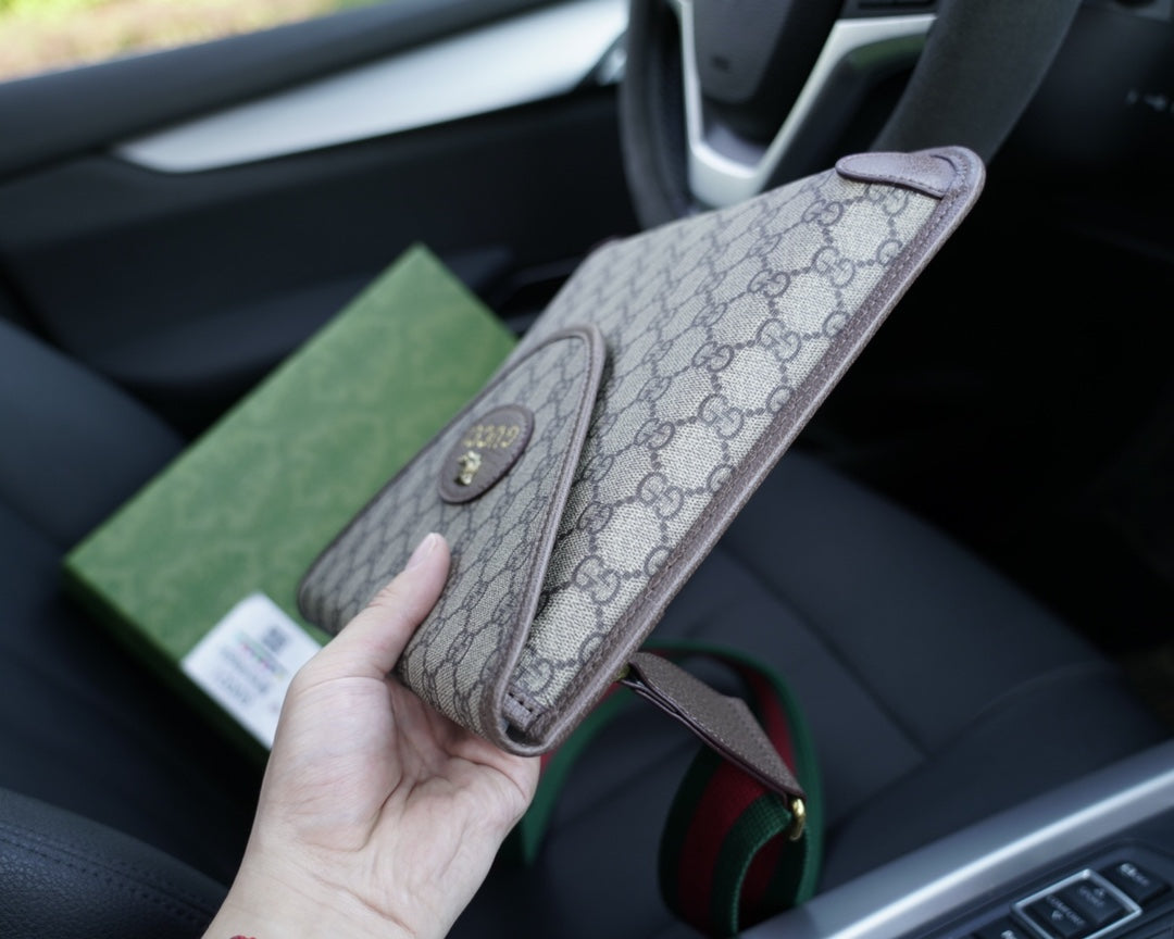 GUCCI BAG 415-1