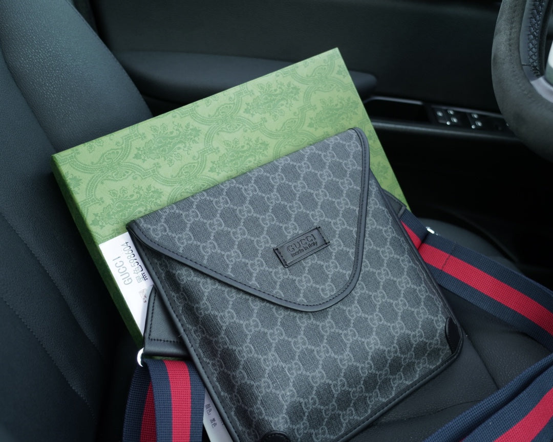 GUCCI BAG 415-2