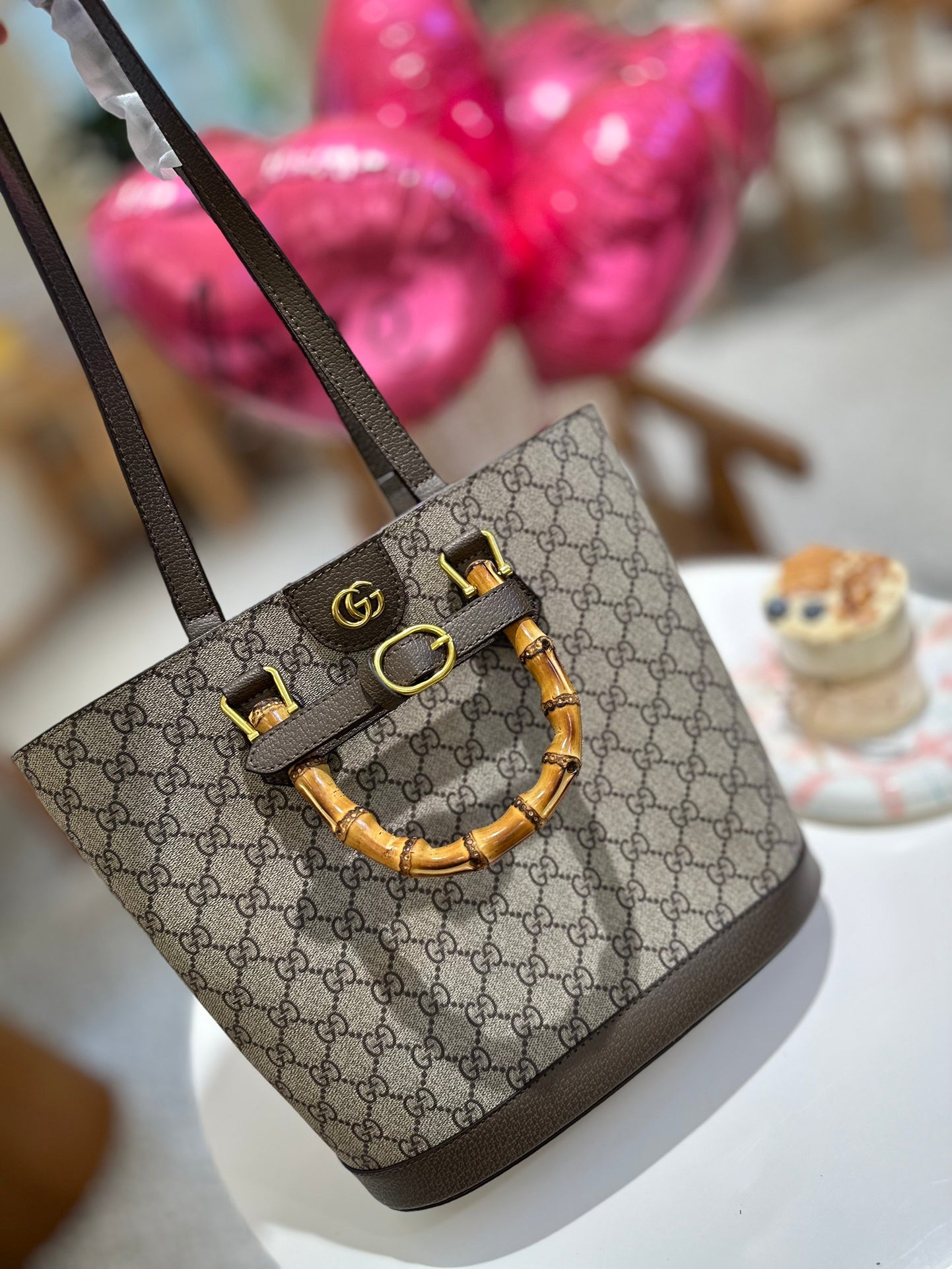 GUCCI BAG 421-1