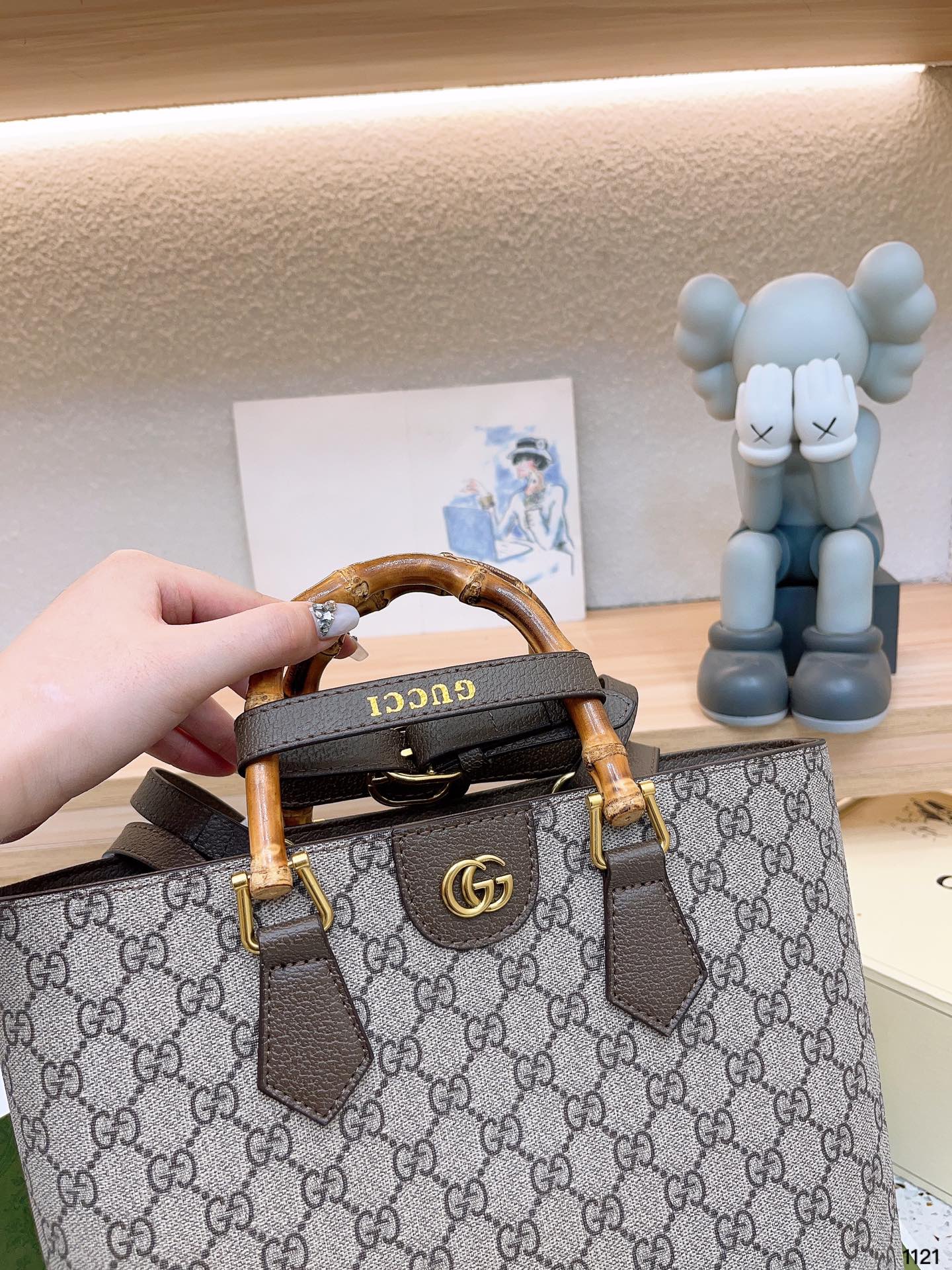 GUCCI BAG 421-3