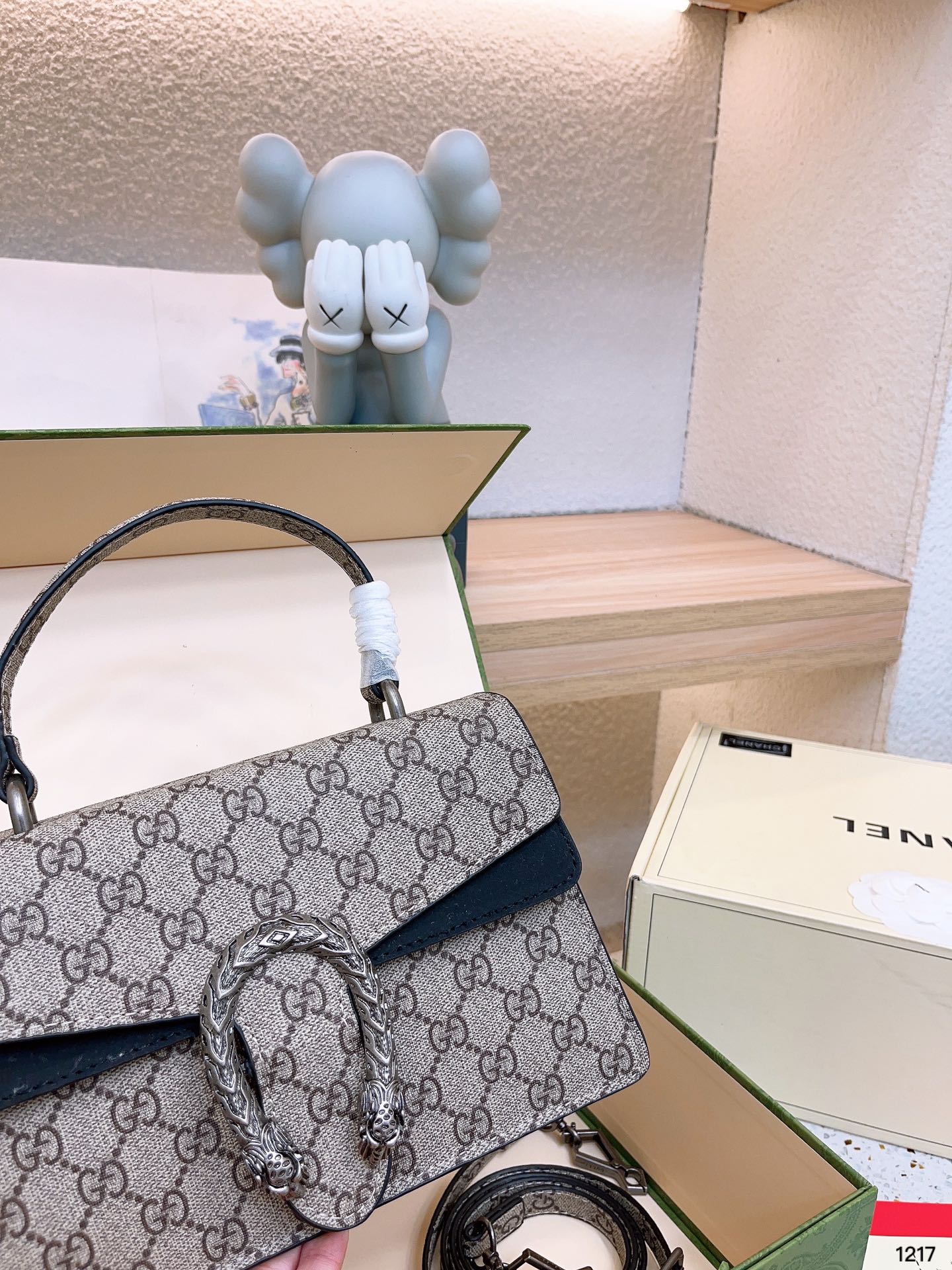 GUCCI BAG  422-2