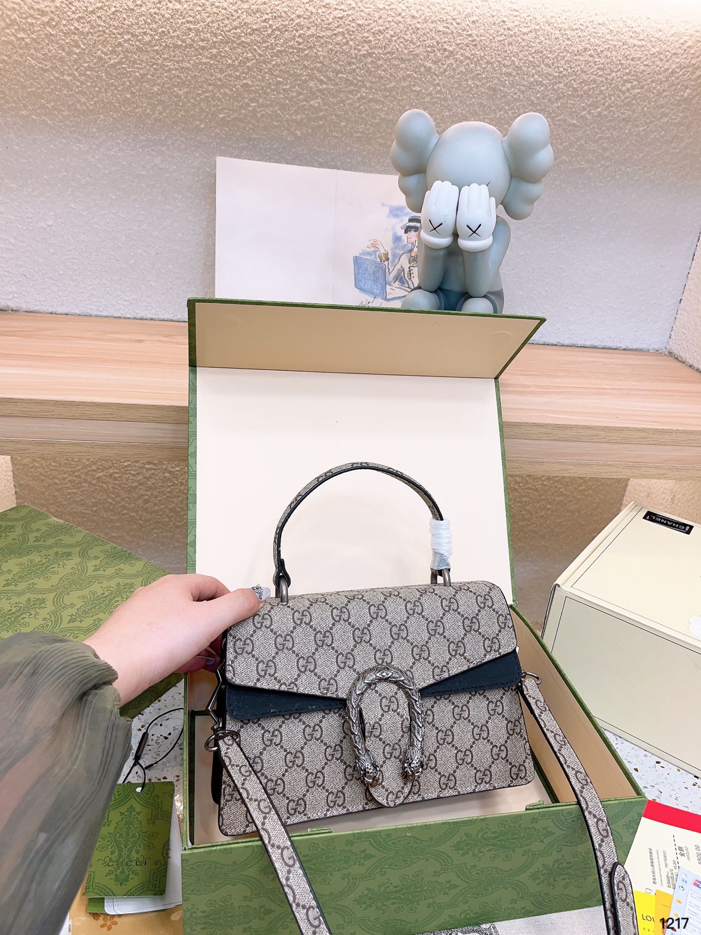 GUCCI BAG  422-2