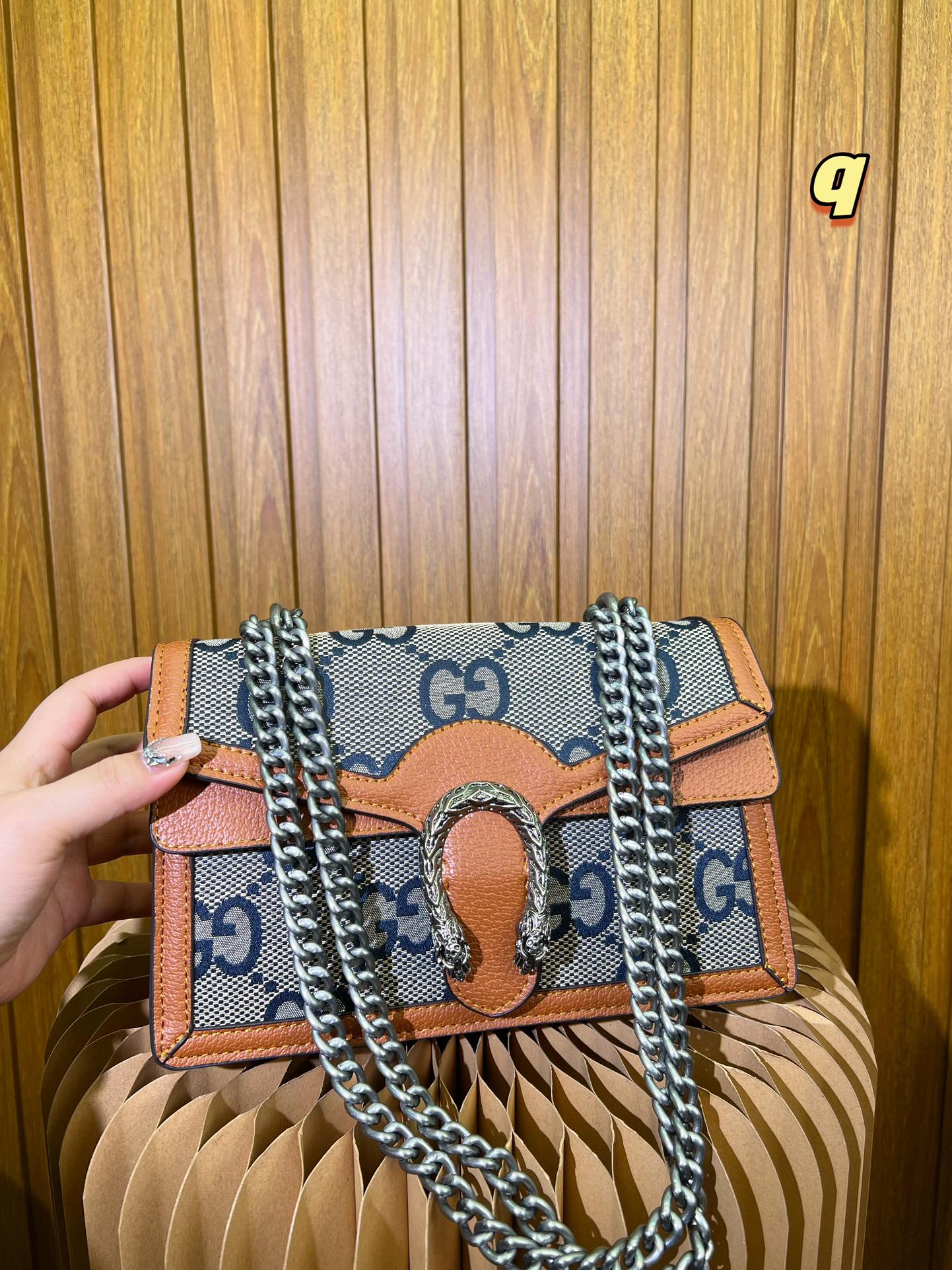 GUCCI BAG 423-1
