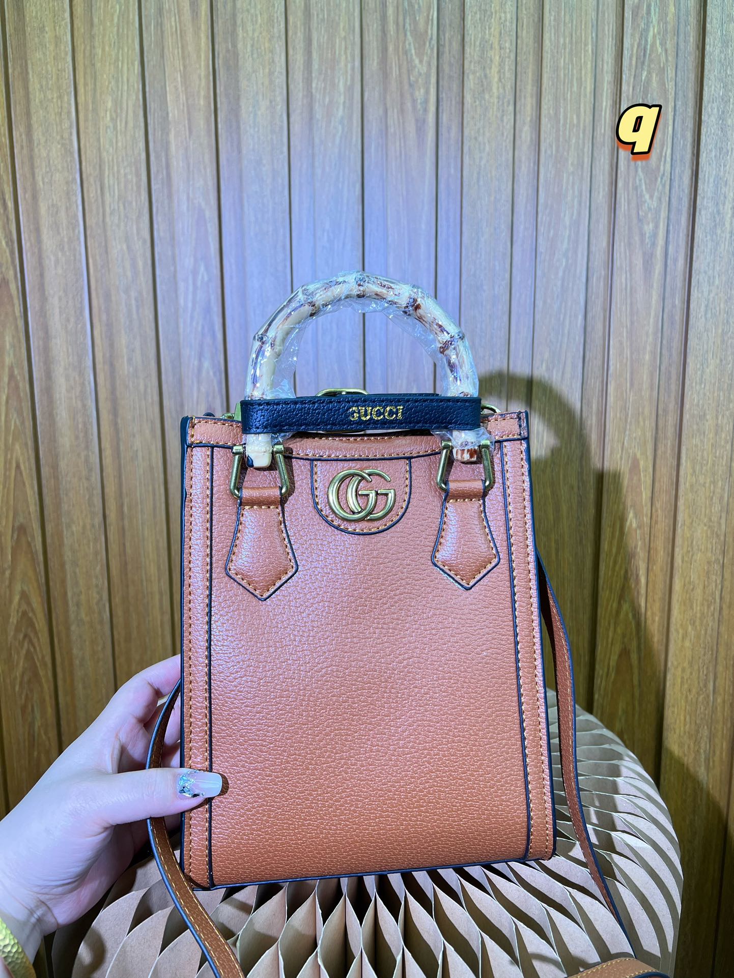 GUCCI BAG 425-1