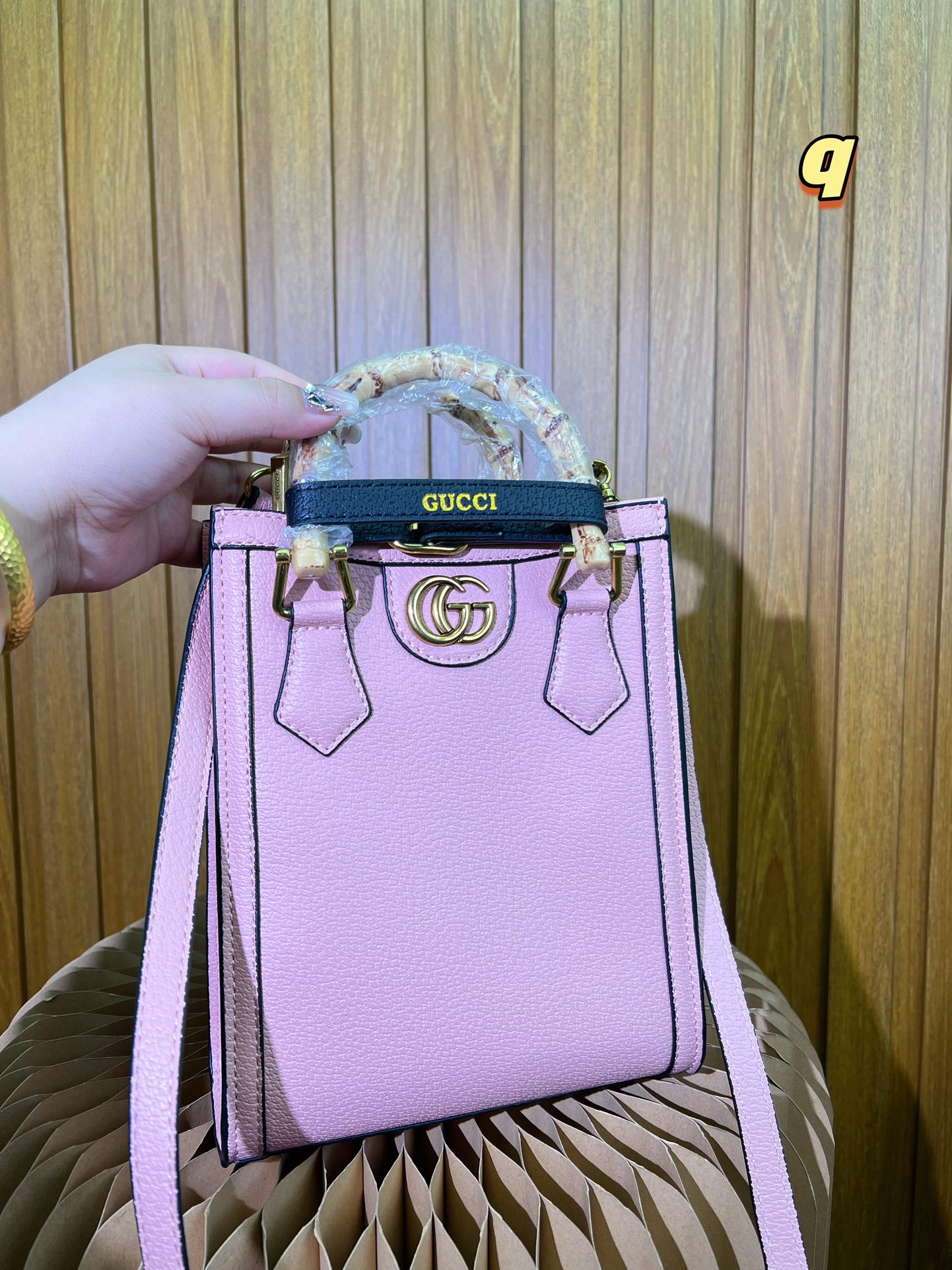 GUCCI BAG 425-1