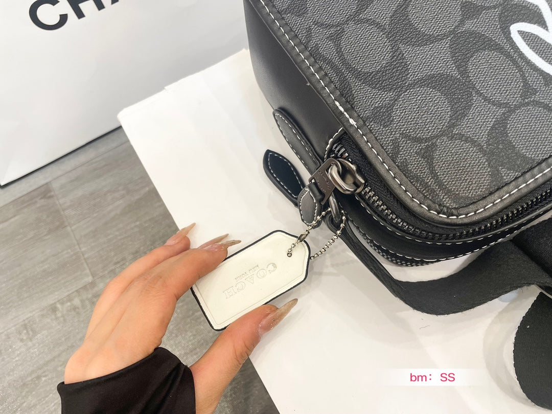 Co-BAG590