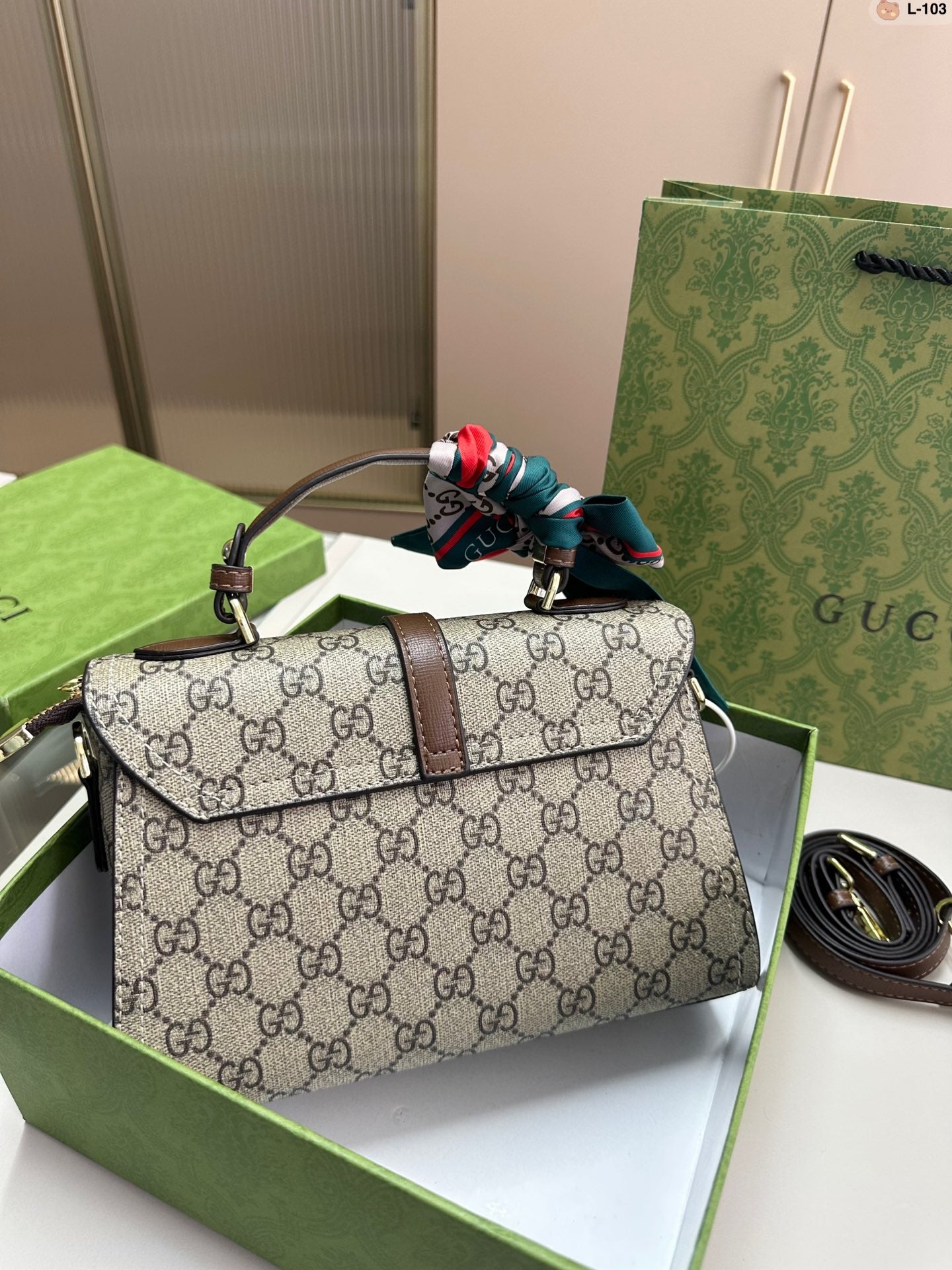 GUCCI BAG  428