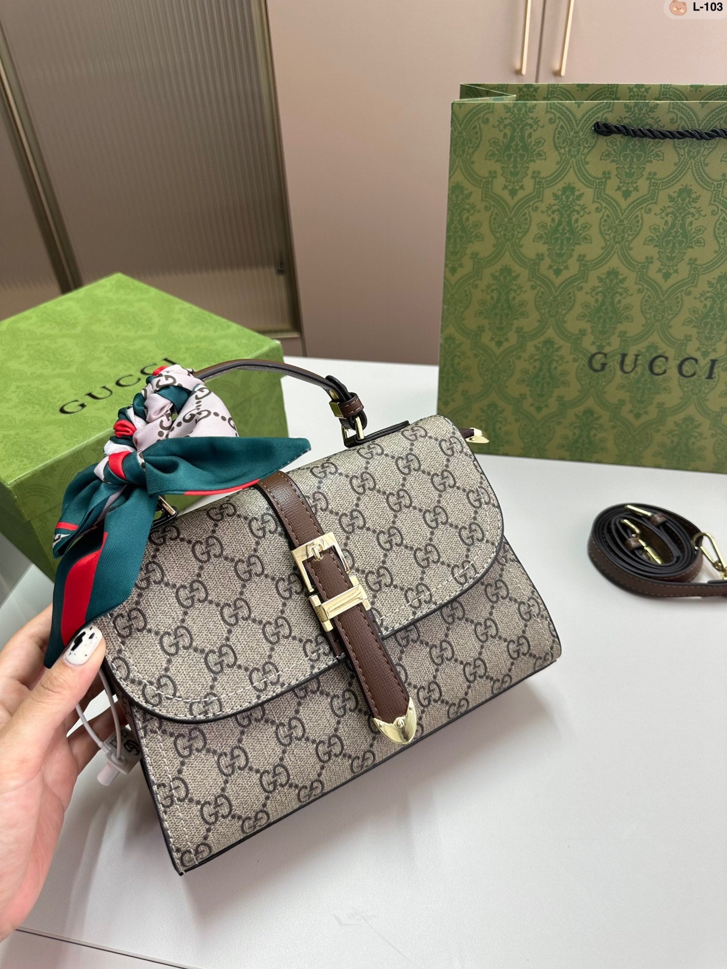 GUCCI BAG  428