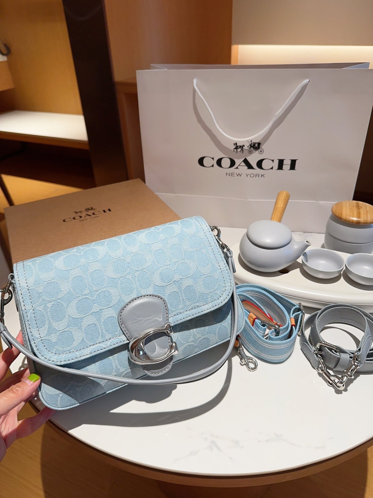 Co-BAG677