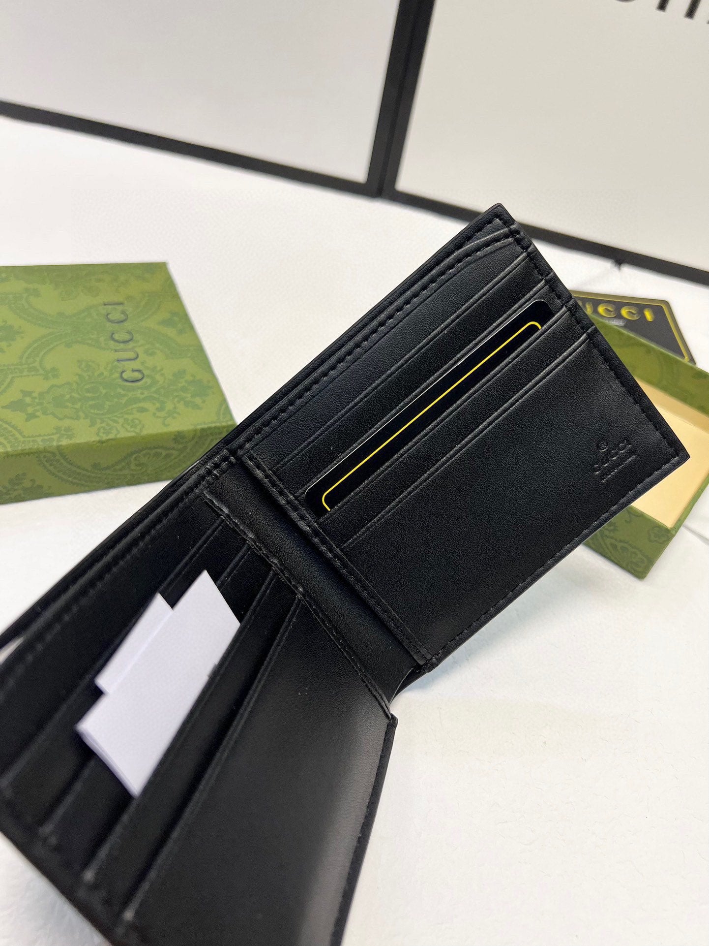 GUCCI BAG 431
