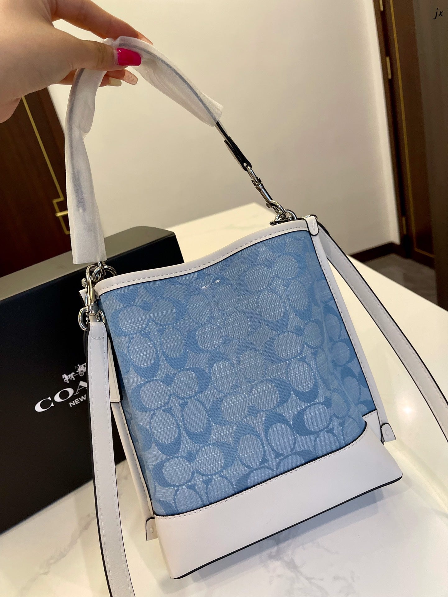 Co-BAG678