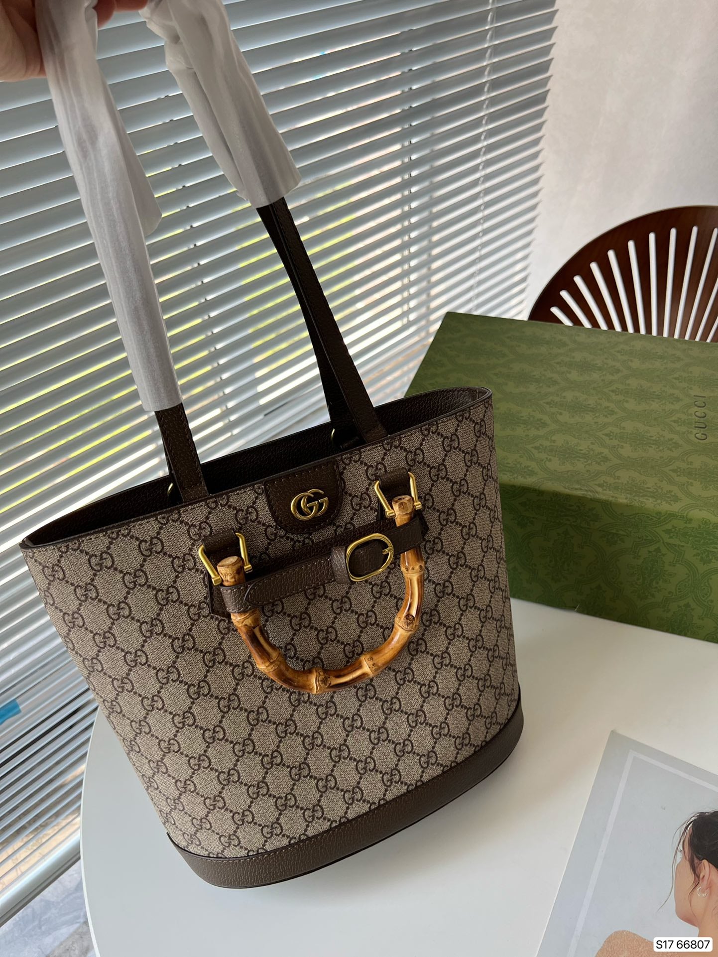 GUCCI BAG 432