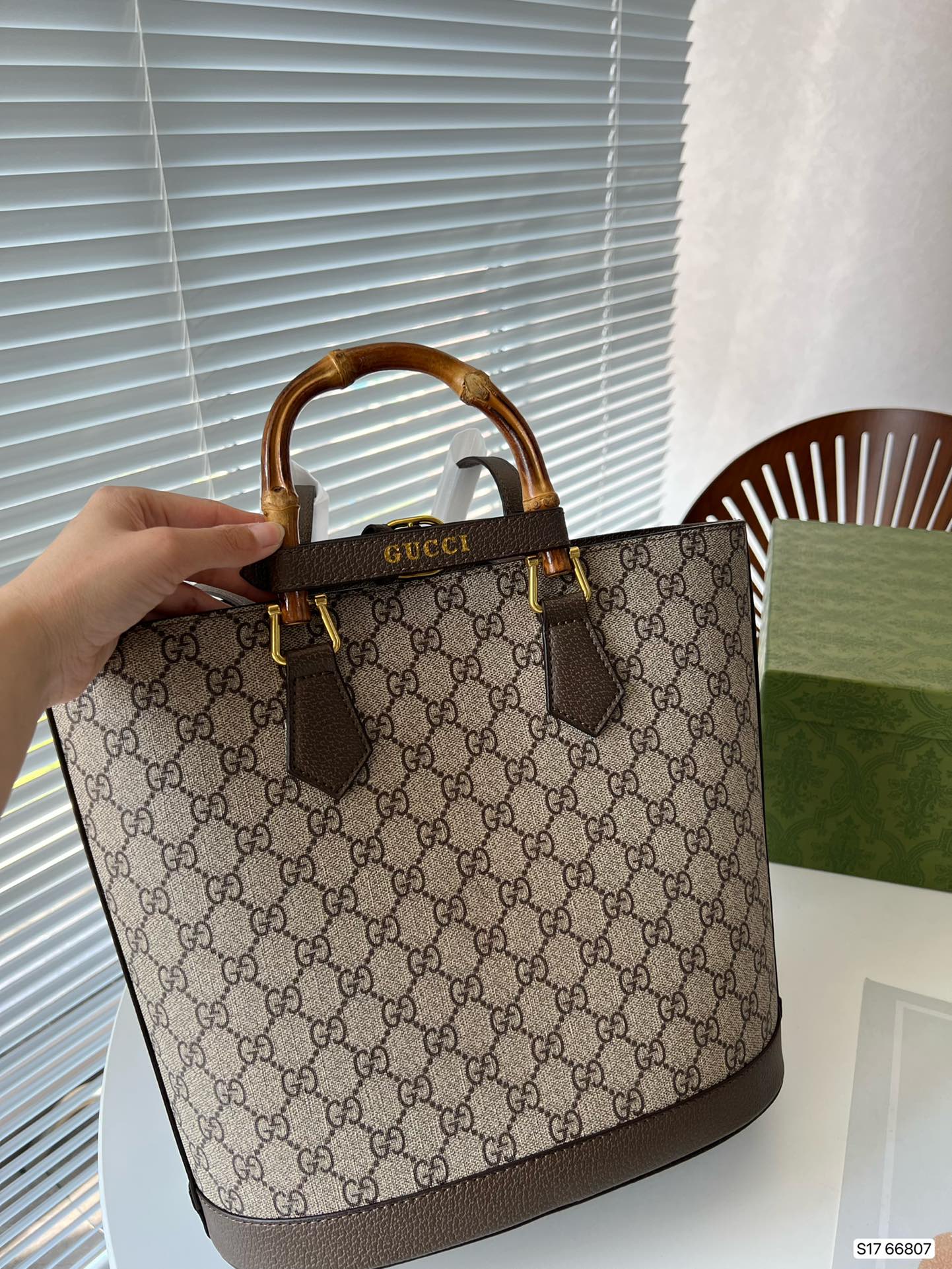 GUCCI BAG 432