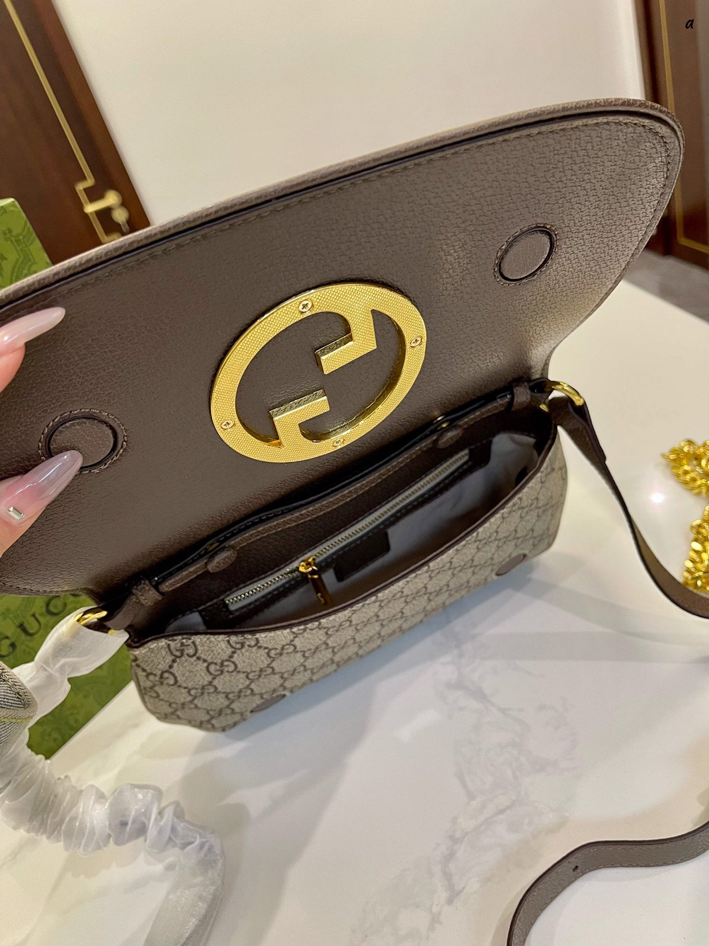 GUCCI BAG  434-1