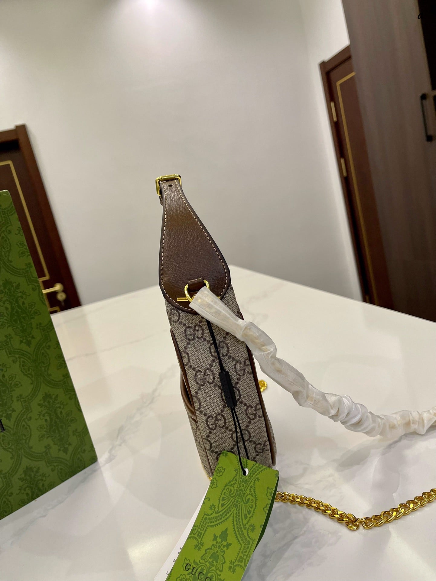 GUCCI BAG 434-2