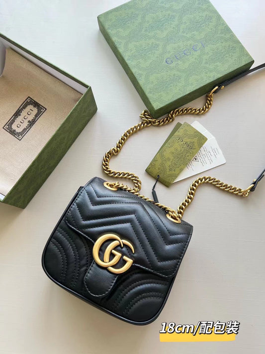 GUCCI BAG  438