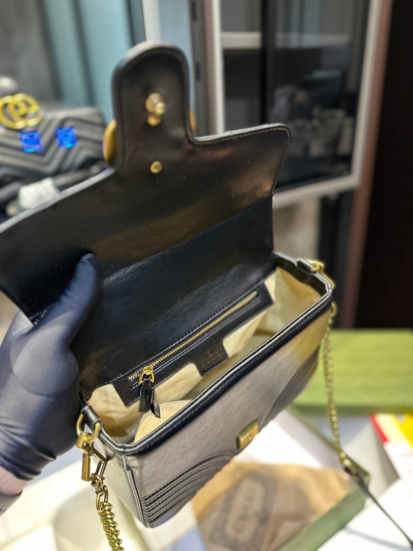 GUCCI BAG 440-2
