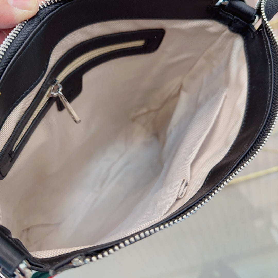 GUCCI BAG  445