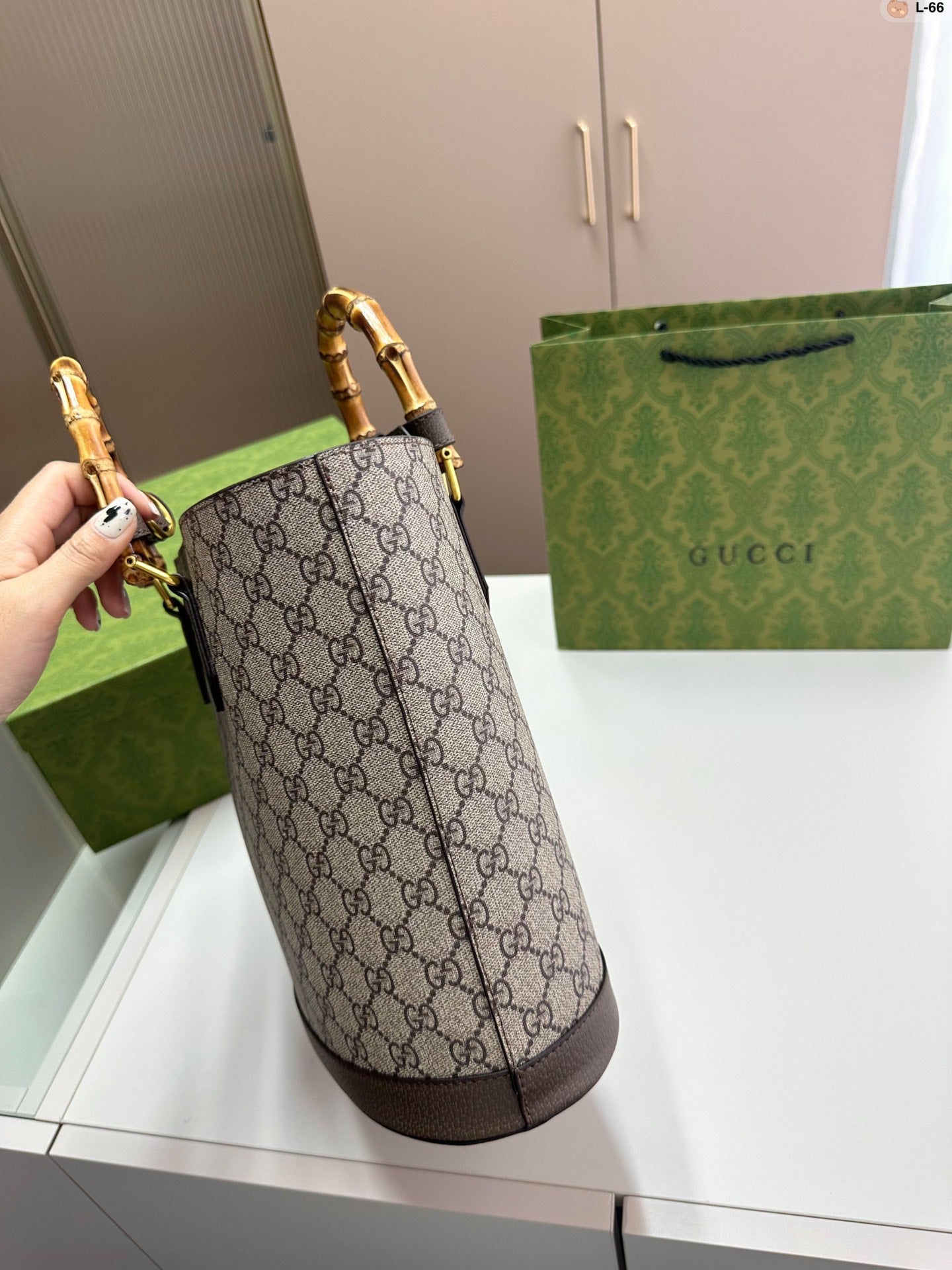GUCCI BAG 432