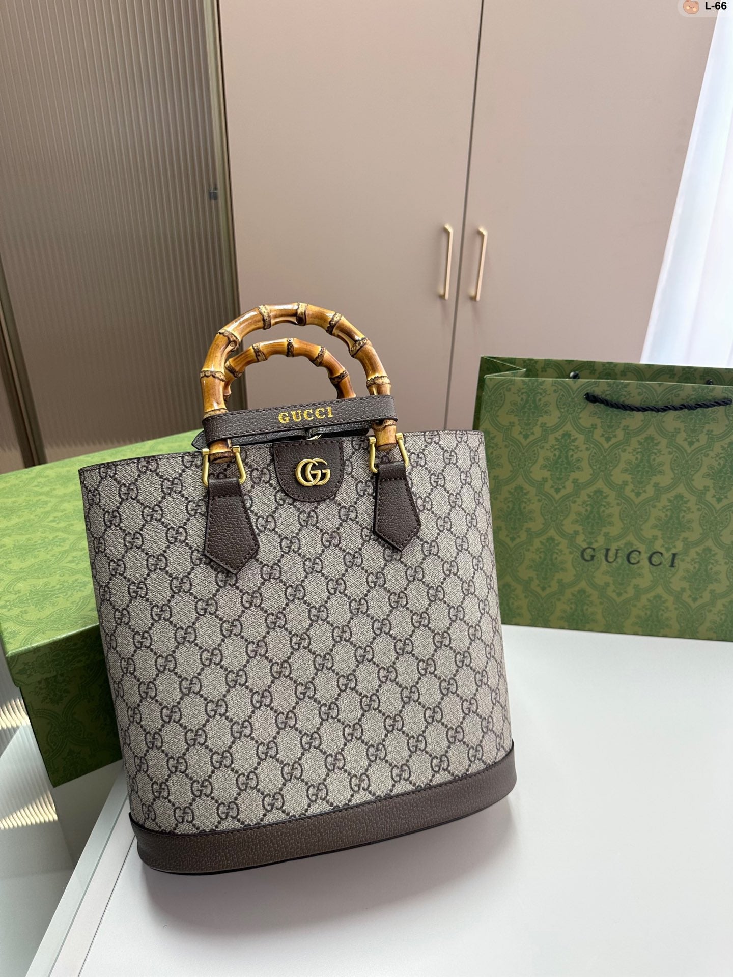 GUCCI BAG 432