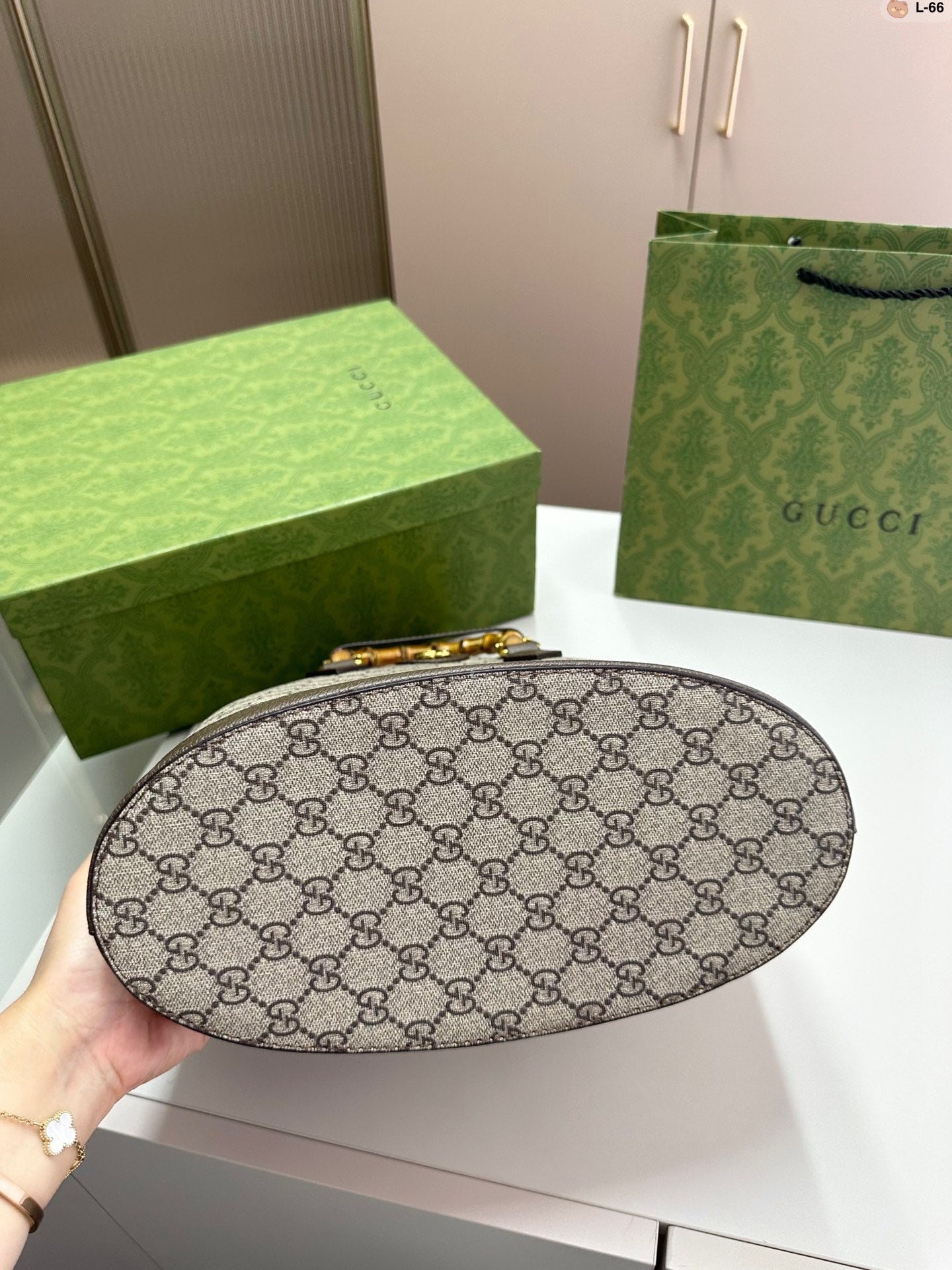 GUCCI BAG 432