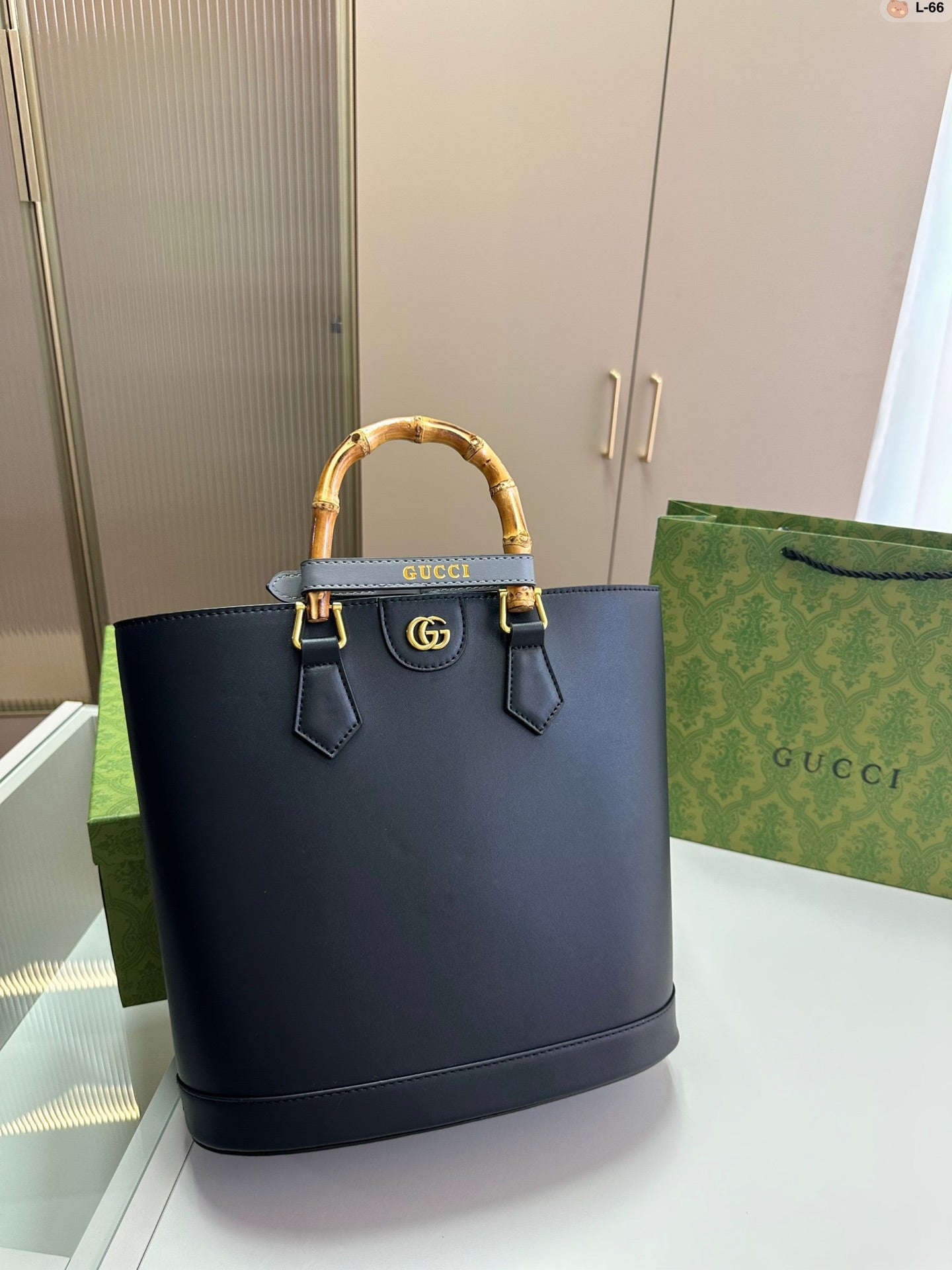 GUCCI BAG 432