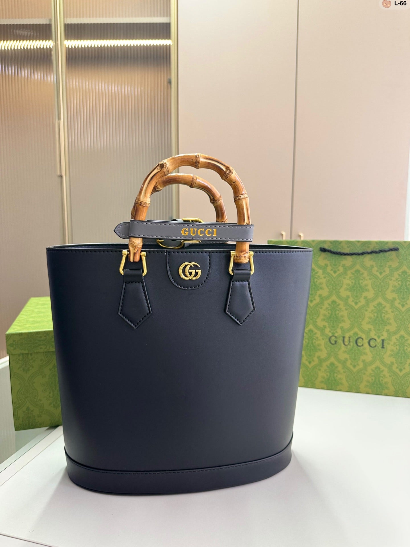 GUCCI BAG 432