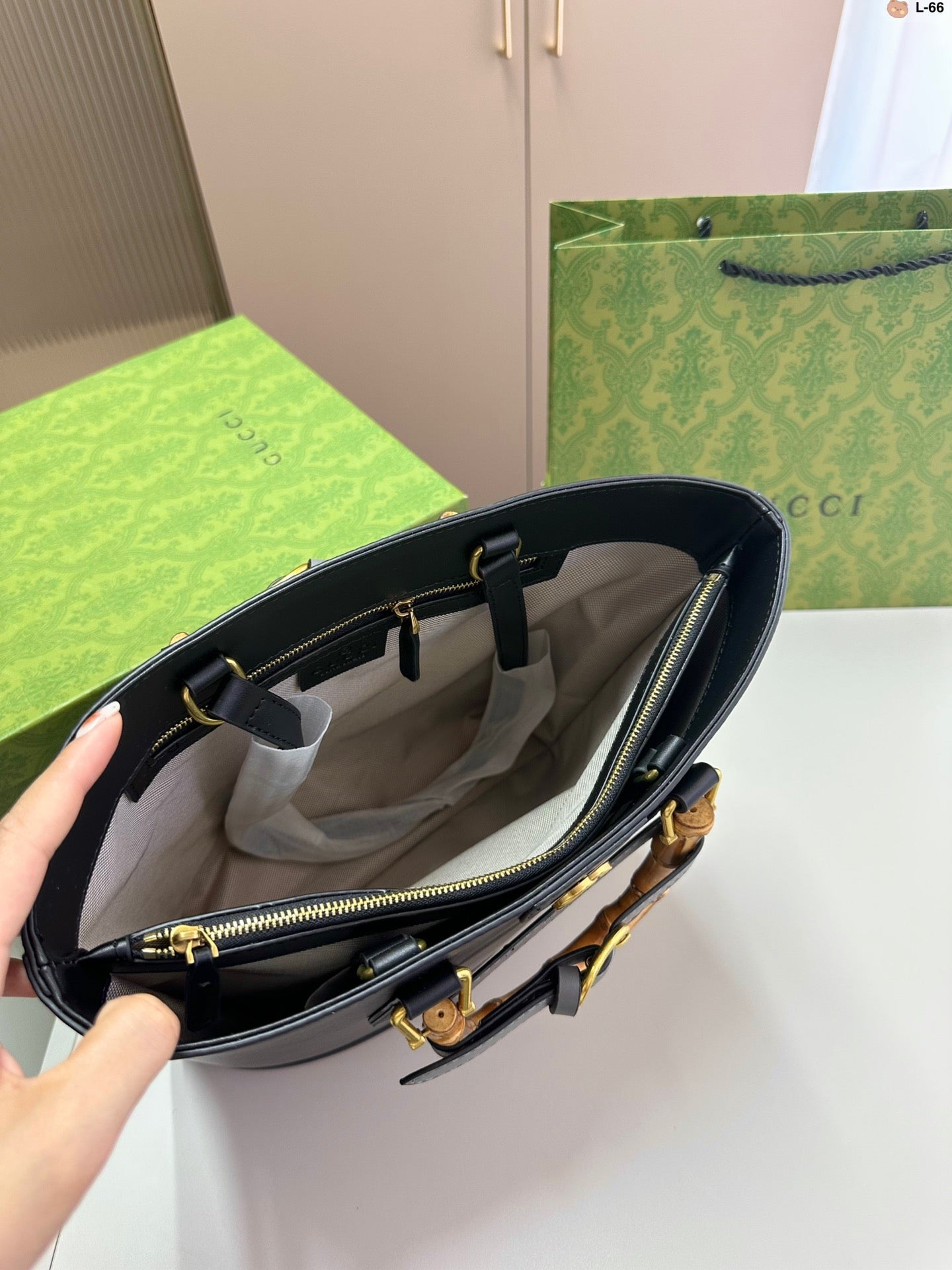GUCCI BAG 432