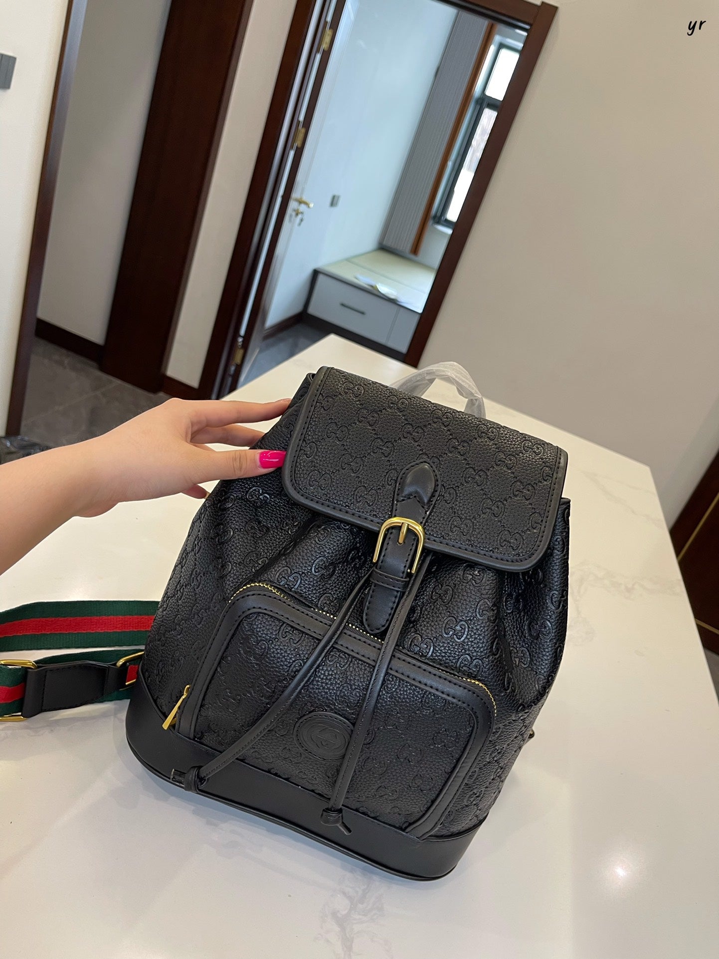 GUCCI BAG  451-1