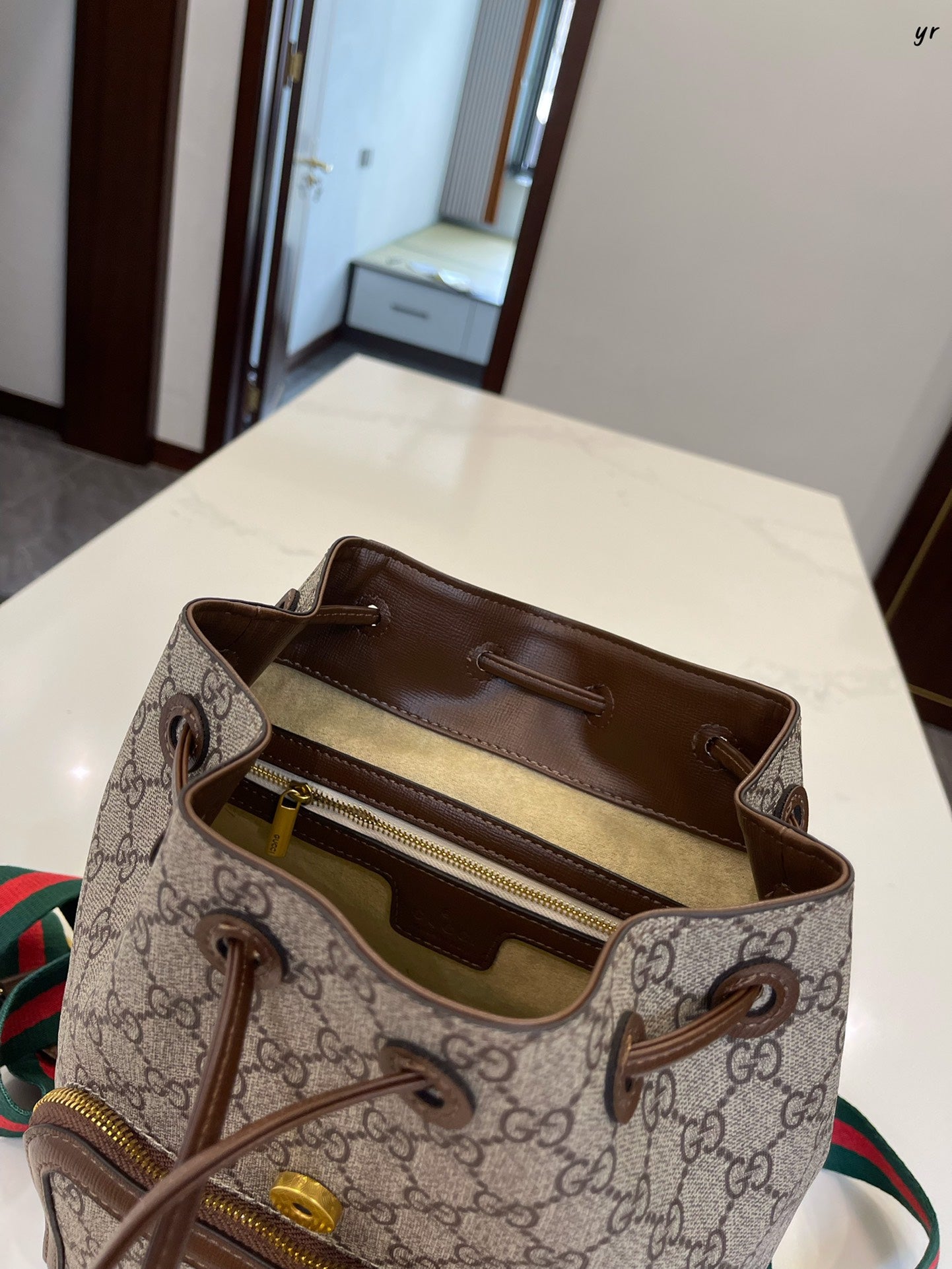 GUCCI BAG  451-1