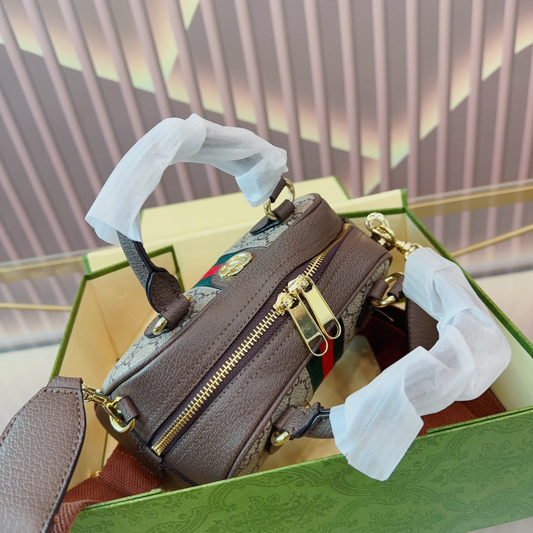 GUCCI BAG  452