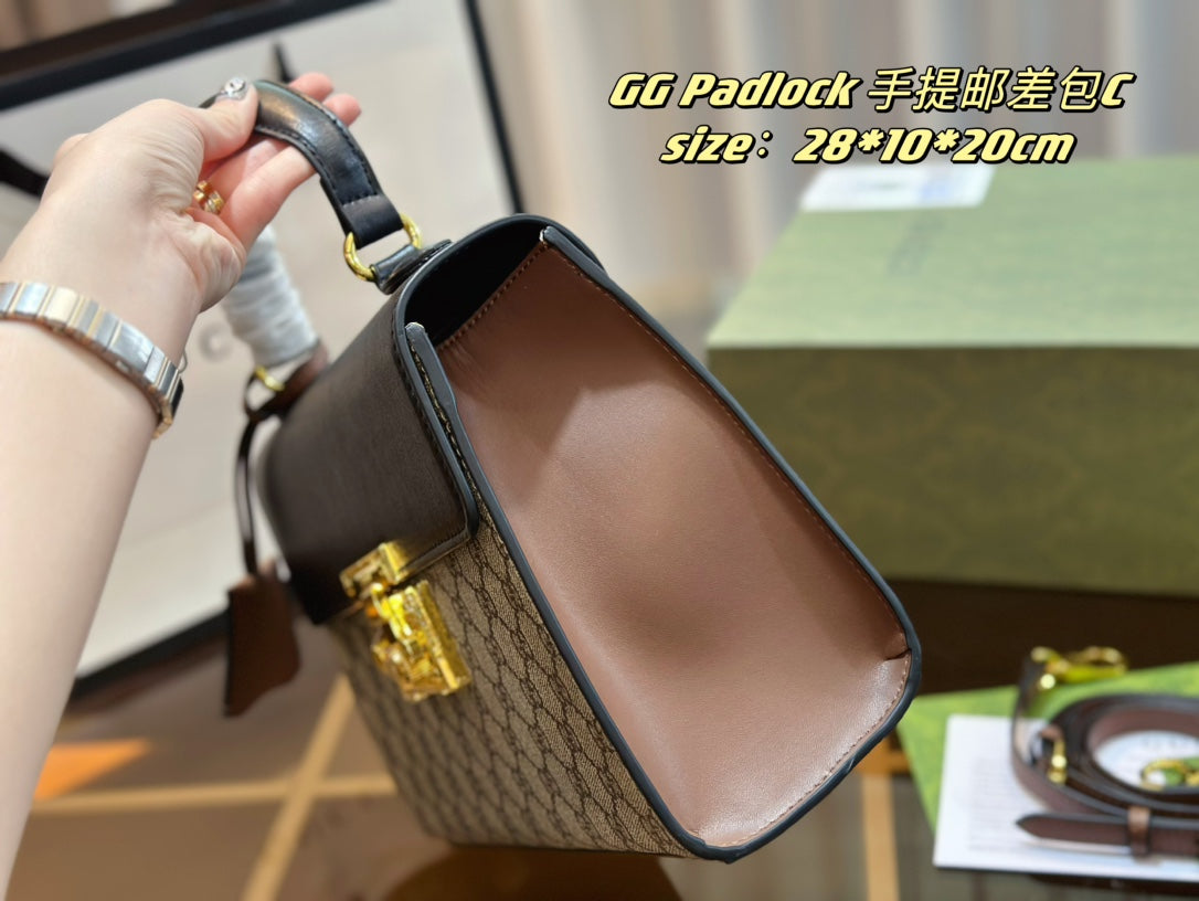 GUCCI BAG  468
