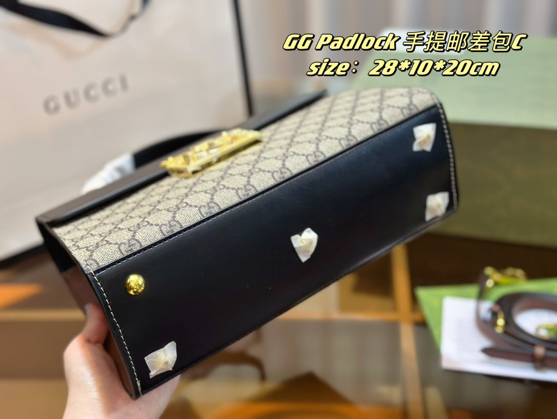 GUCCI BAG  468