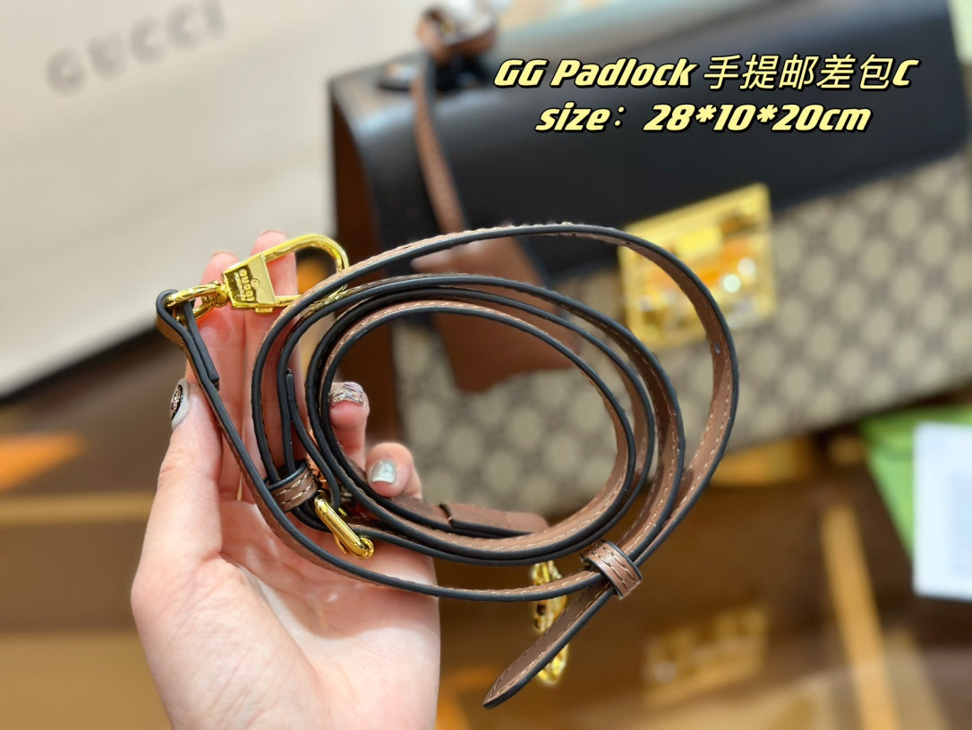 GUCCI BAG  468