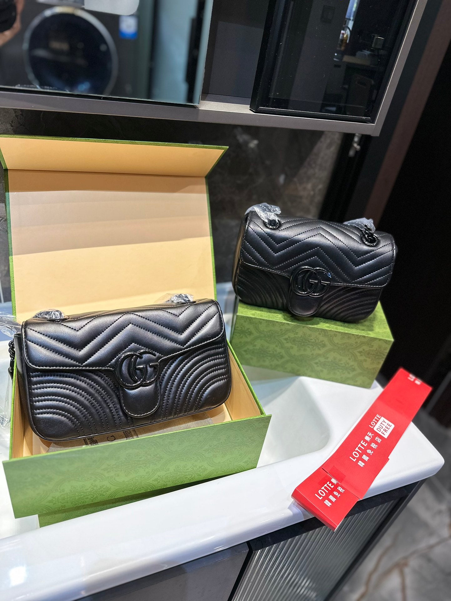 GUCCI BAG 472-1
