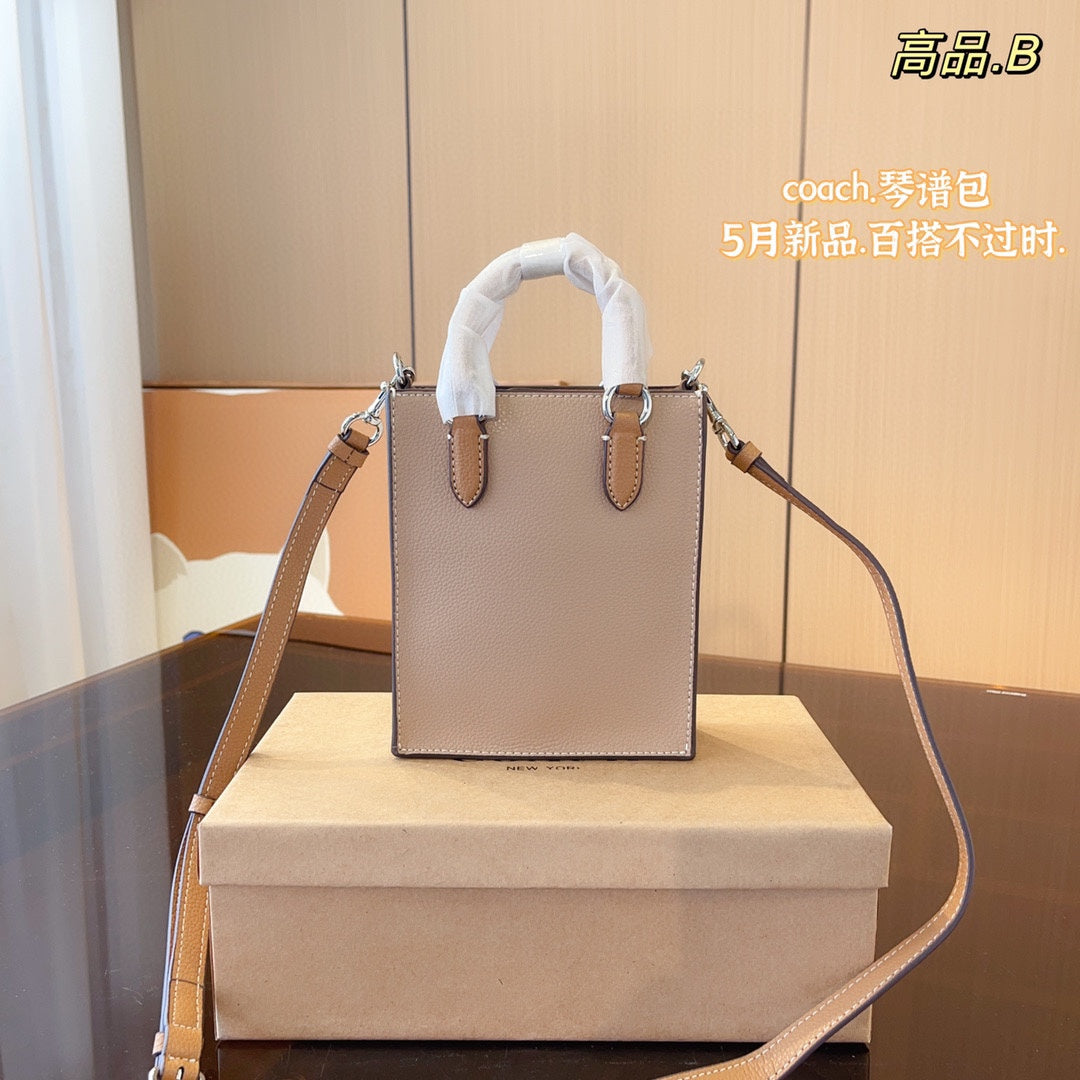 Co-BAG124