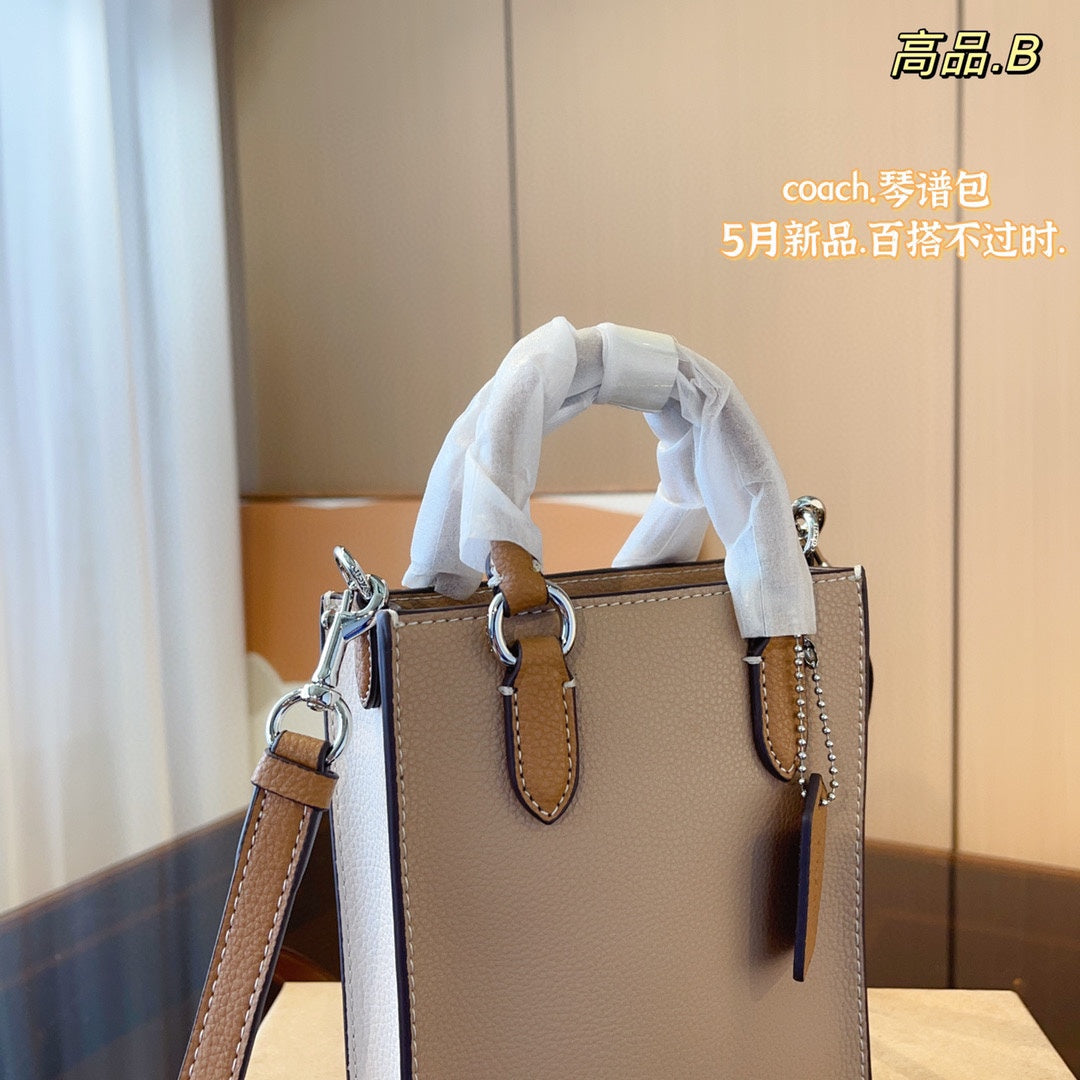 Co-BAG124
